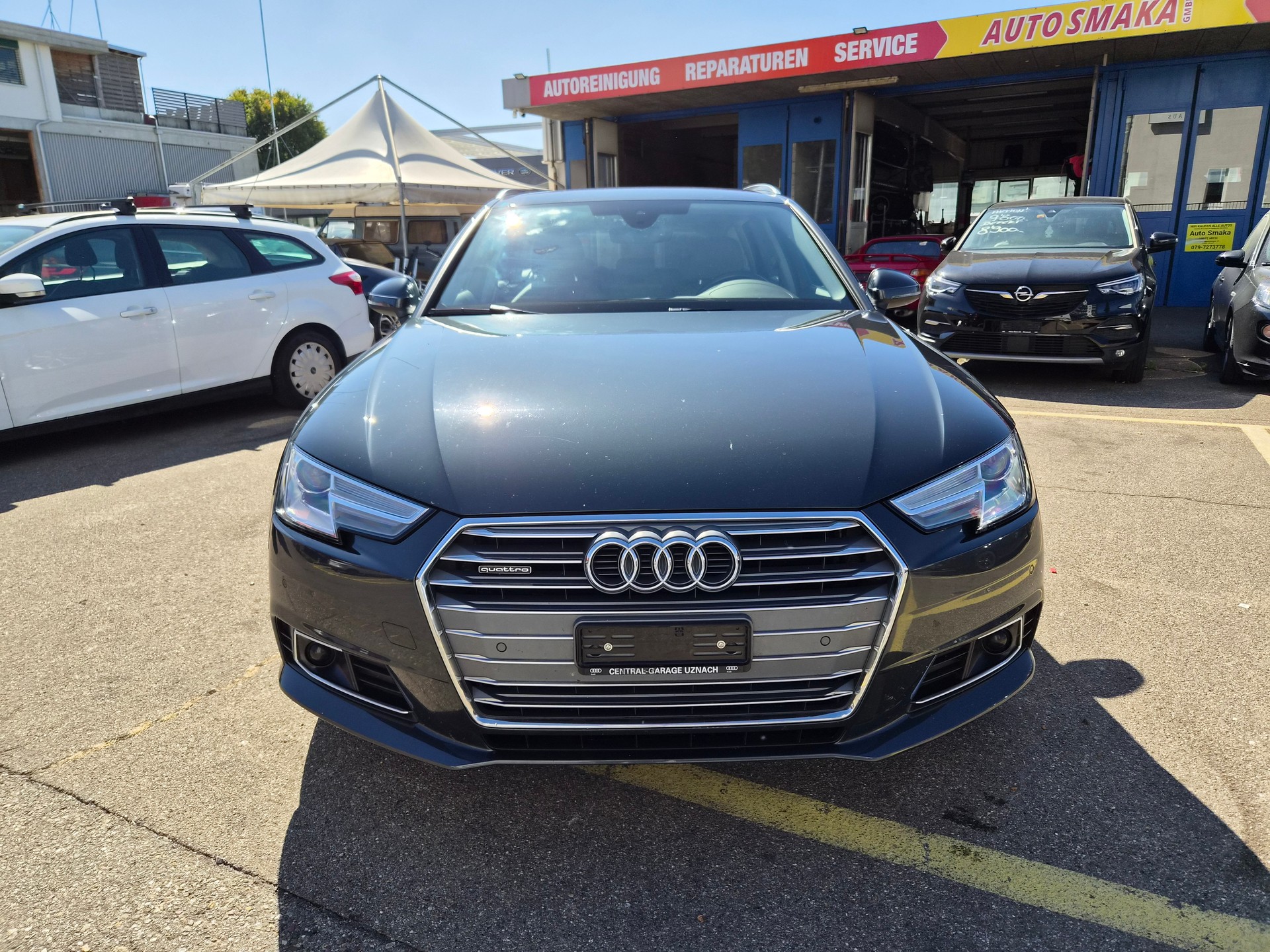 AUDI A4 Avant 2.0 TDI quattro S-tronic-showroom-element-1