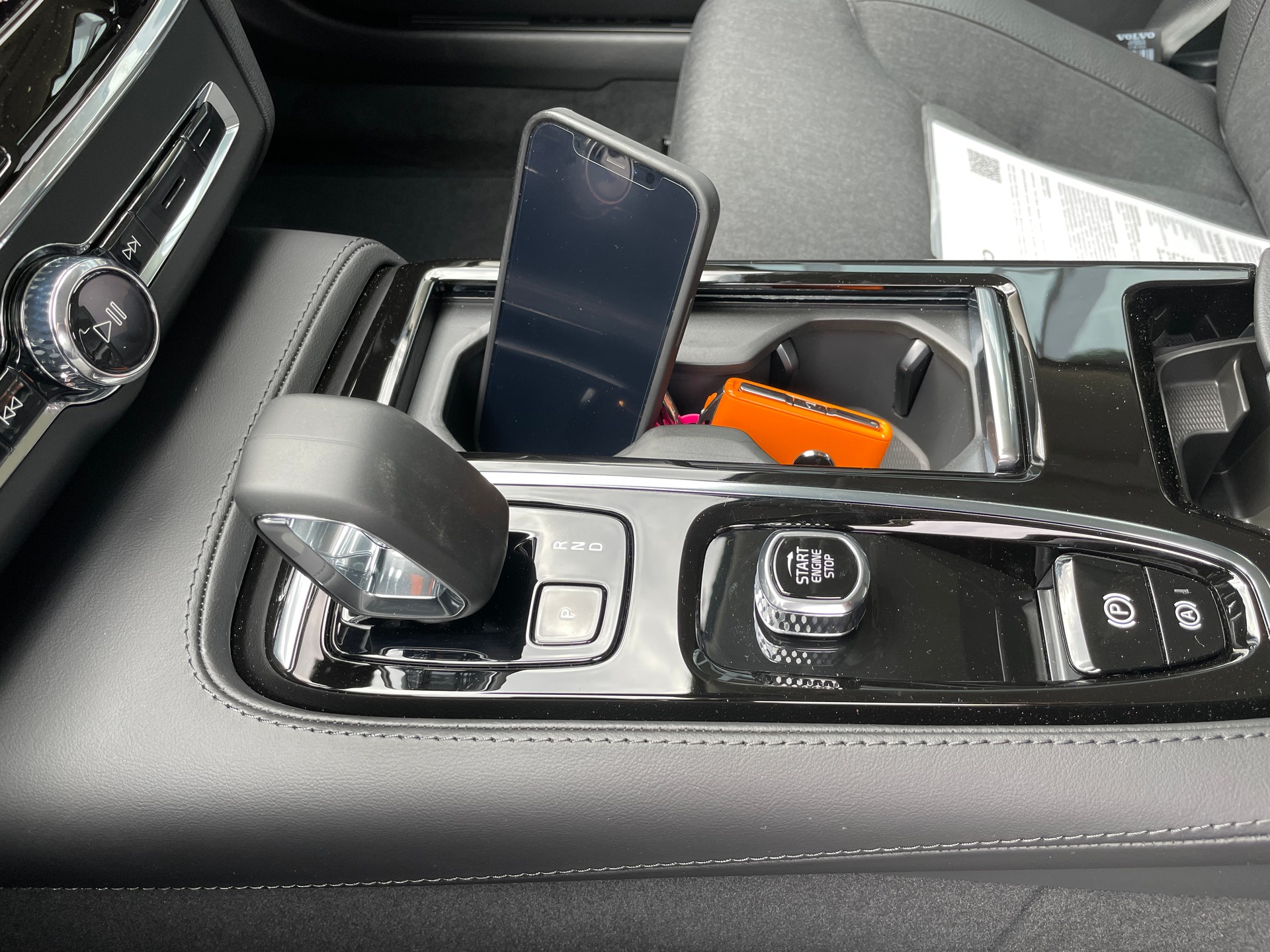 VOLVO V90 T6 eAWD Plug in Hybrid Core Geartronic-image-17