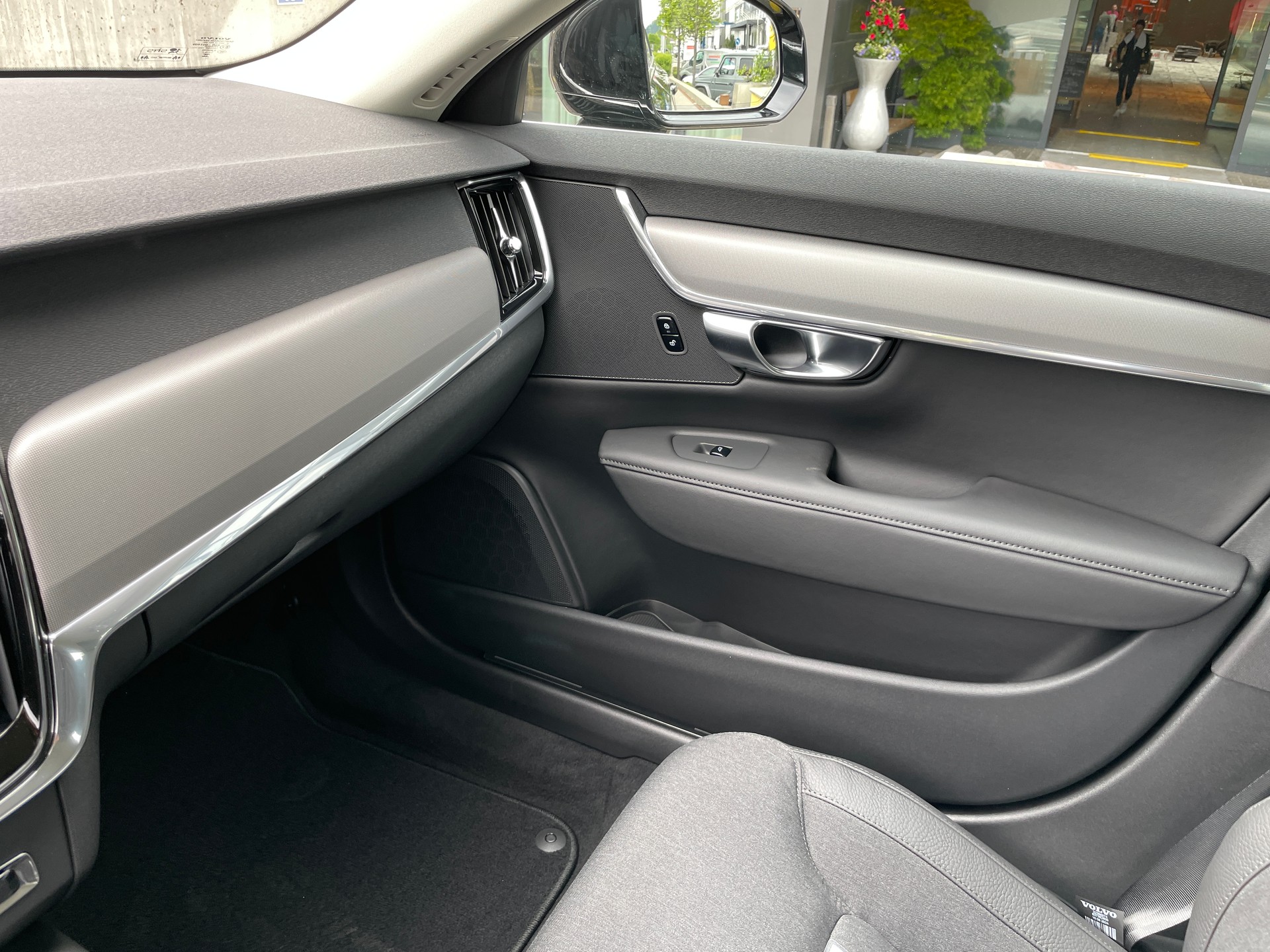VOLVO V90 T6 eAWD Plug in Hybrid Core Geartronic-image-16