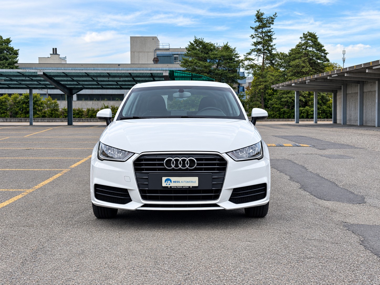 AUDI A1 1.0 TFSI S-tronic Automat-showroom-element-1