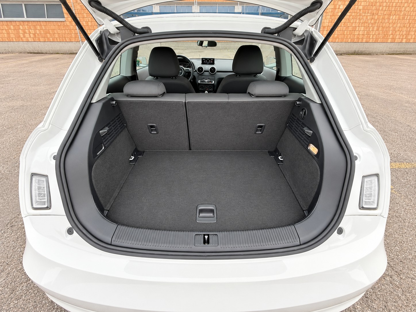 AUDI A1 1.0 TFSI S-tronic Automat-image-15