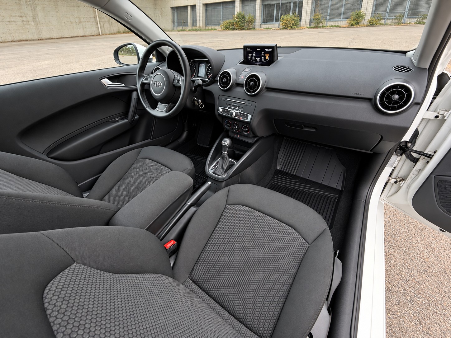 AUDI A1 1.0 TFSI S-tronic Automat-image-8