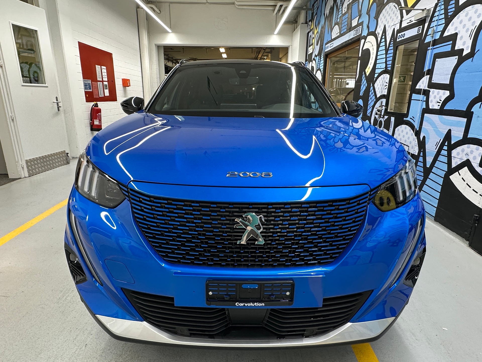 PEUGEOT 2008 e GT-showroom-element-1