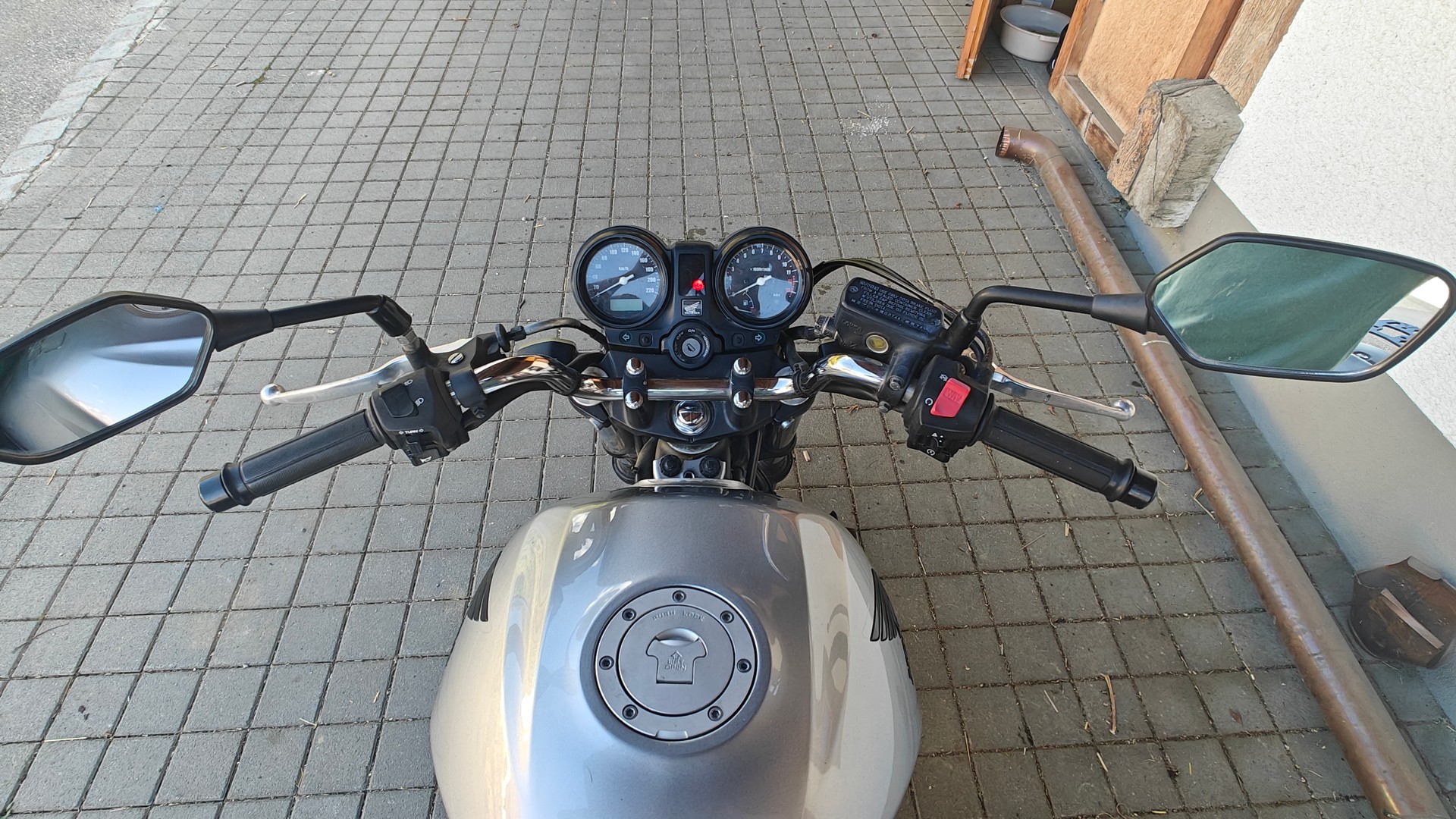 HONDA CBF 600 NA ABS-image-2