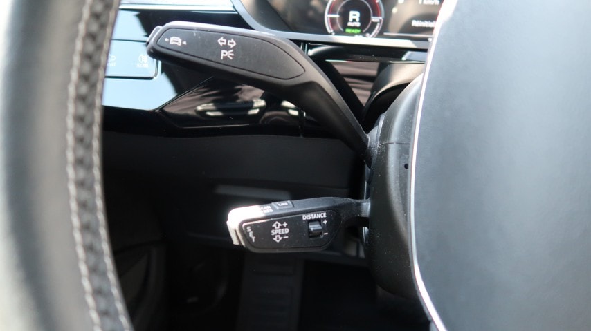 AUDI e-tron 55 Sportback S Line quattro-image-15