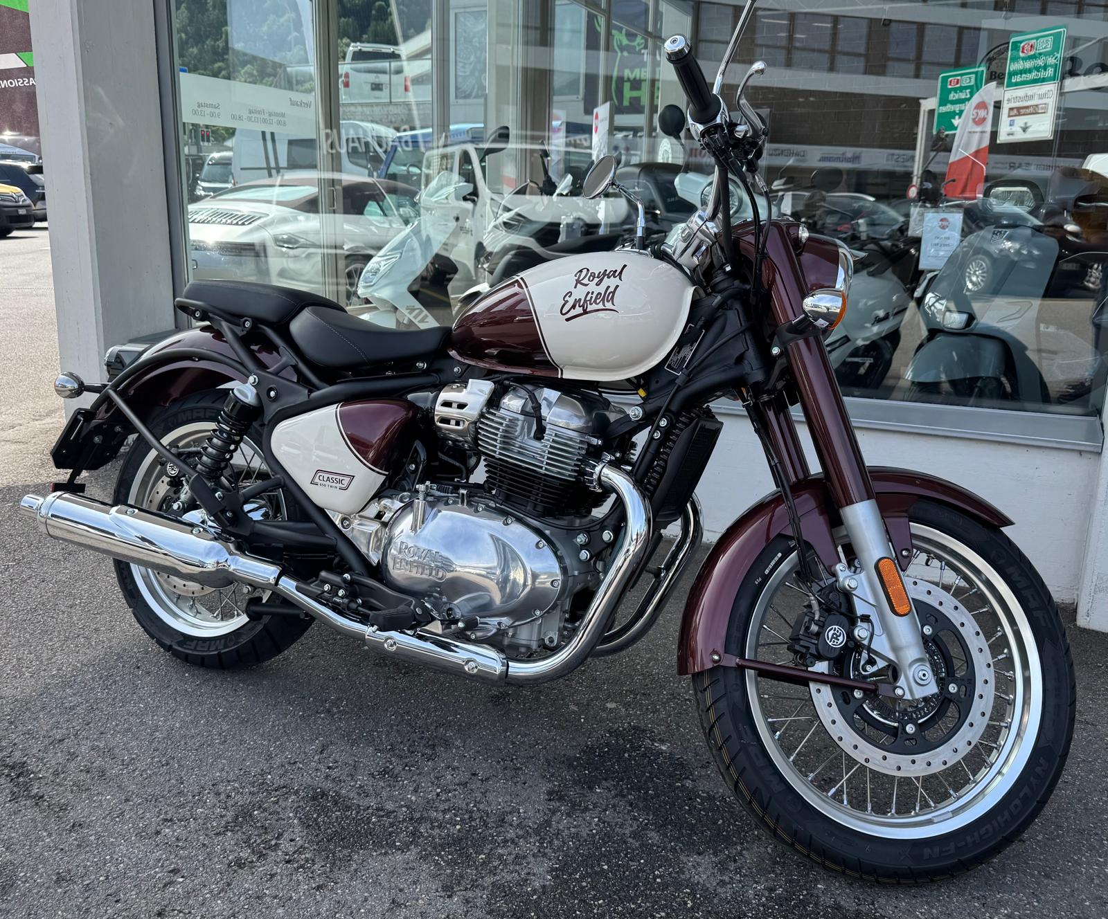 ROYAL ENFIELD Classic 650 Vallam Red-image-1