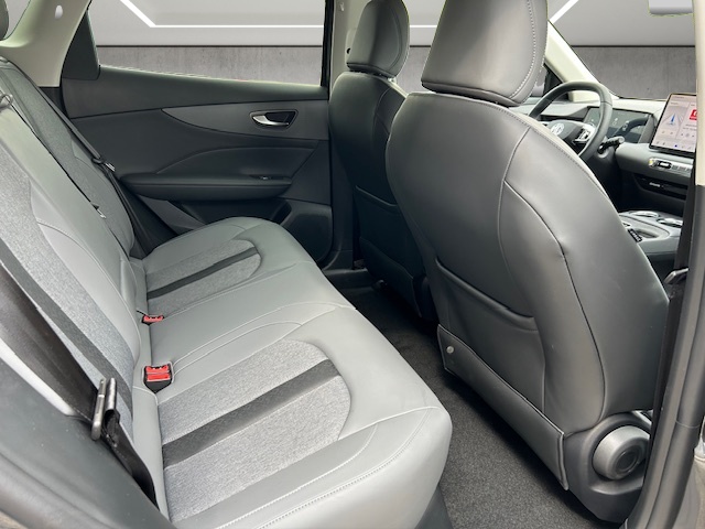 MG S5 EV 64kWh Luxury-image-9