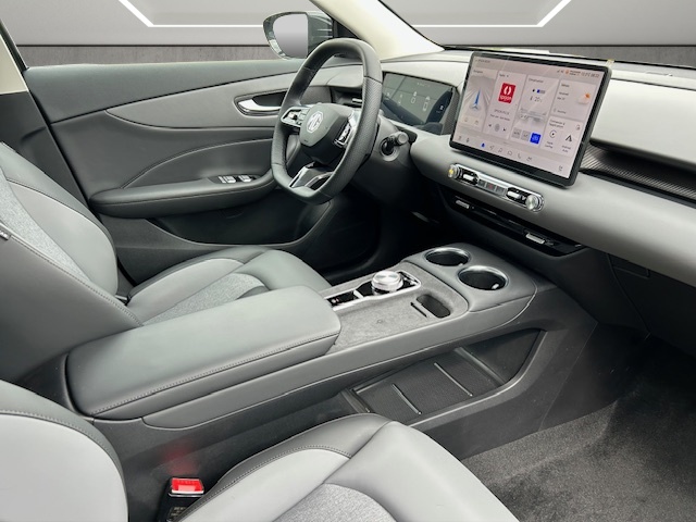MG S5 EV 64kWh Luxury-image-8