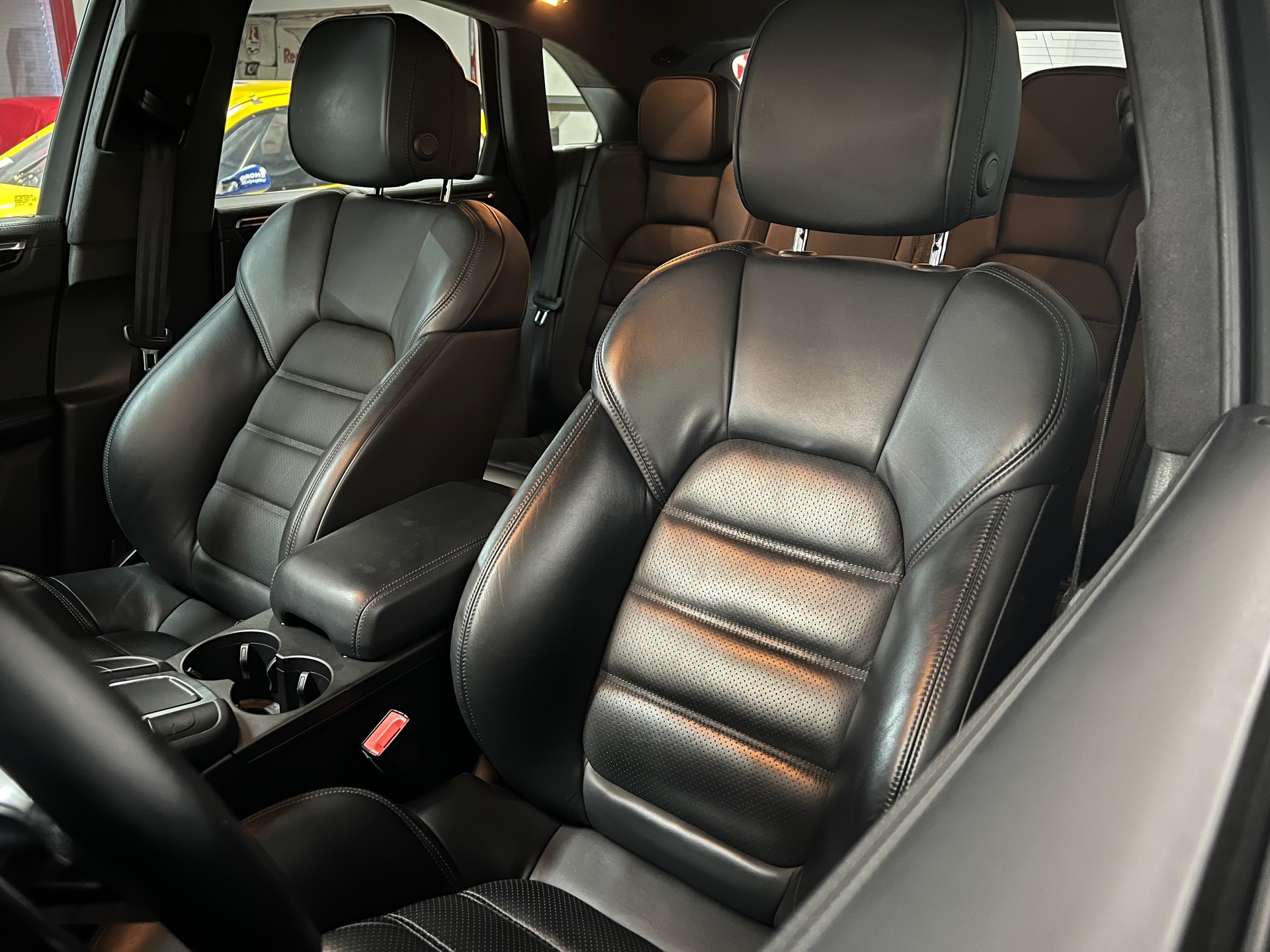 PORSCHE Macan Turbo PDK-image-10