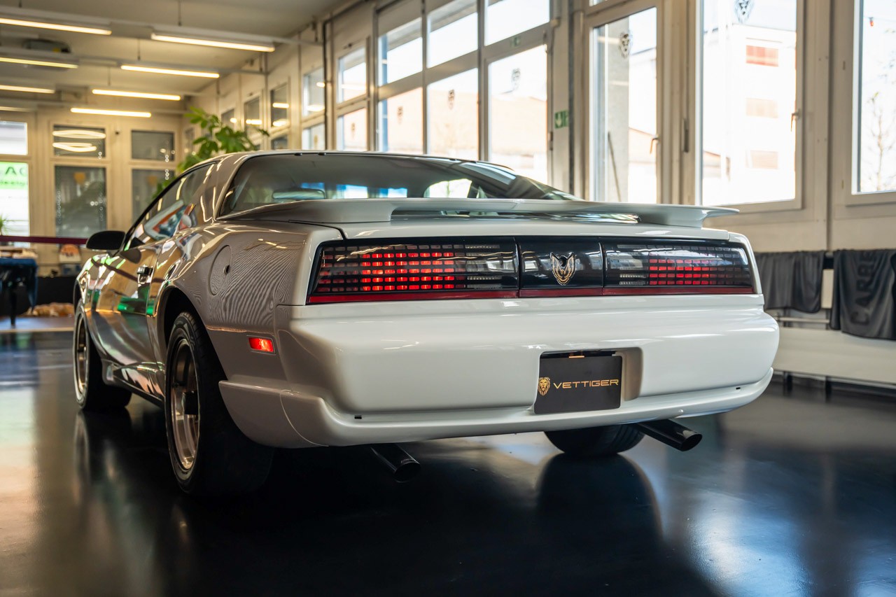 PONTIAC Firebird 5.7 V8 Trans Am GTA-showroom-element-3