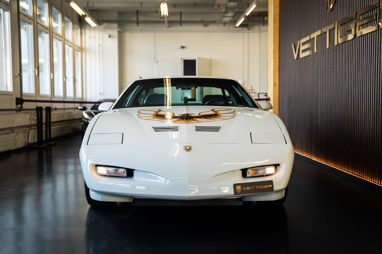 PONTIAC Firebird 5.7 V8 Trans Am GTA-showroom-element-1