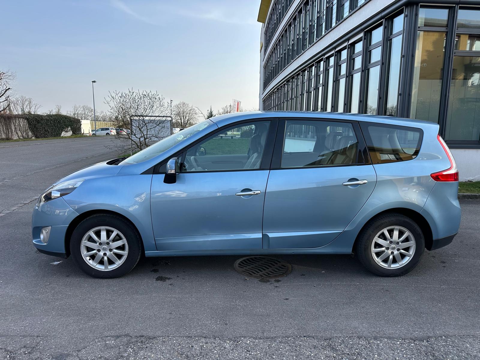 RENAULT Grand Scénic 2.0 16V Expression X-Tronic CVT-image-3