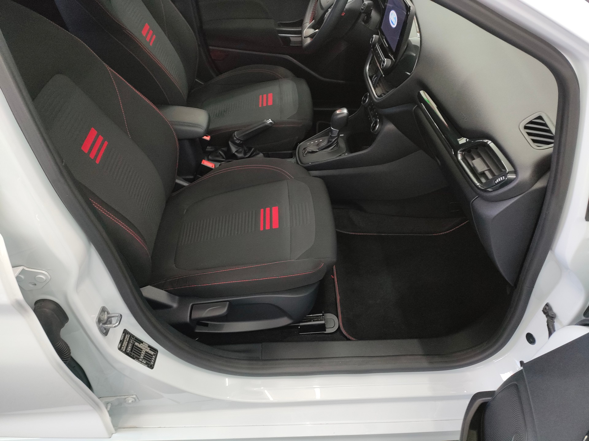 FORD Fiesta 1.0 SCTi MHEV ST Line X Automat-image-12