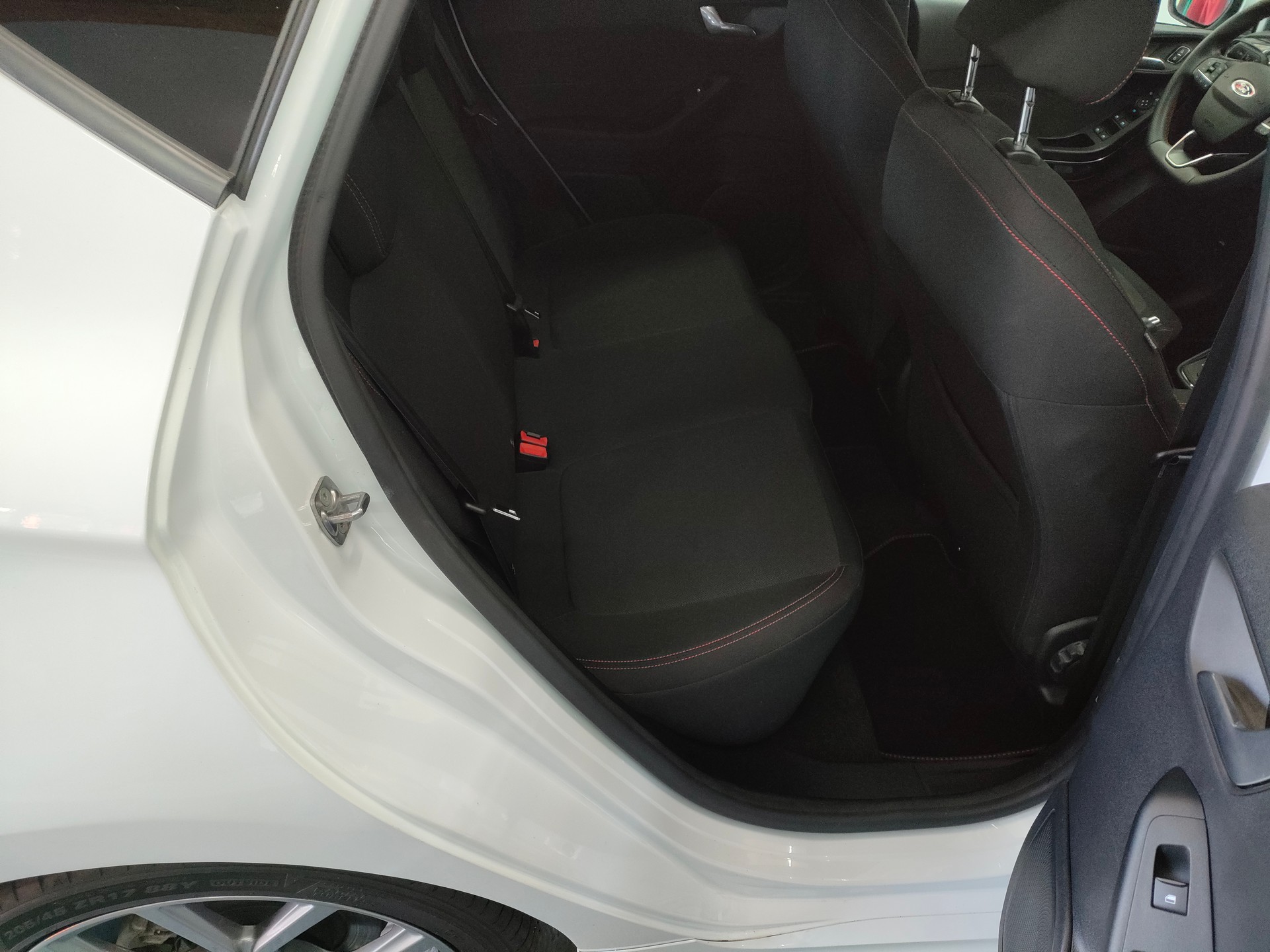 FORD Fiesta 1.0 SCTi MHEV ST Line X Automat-image-14