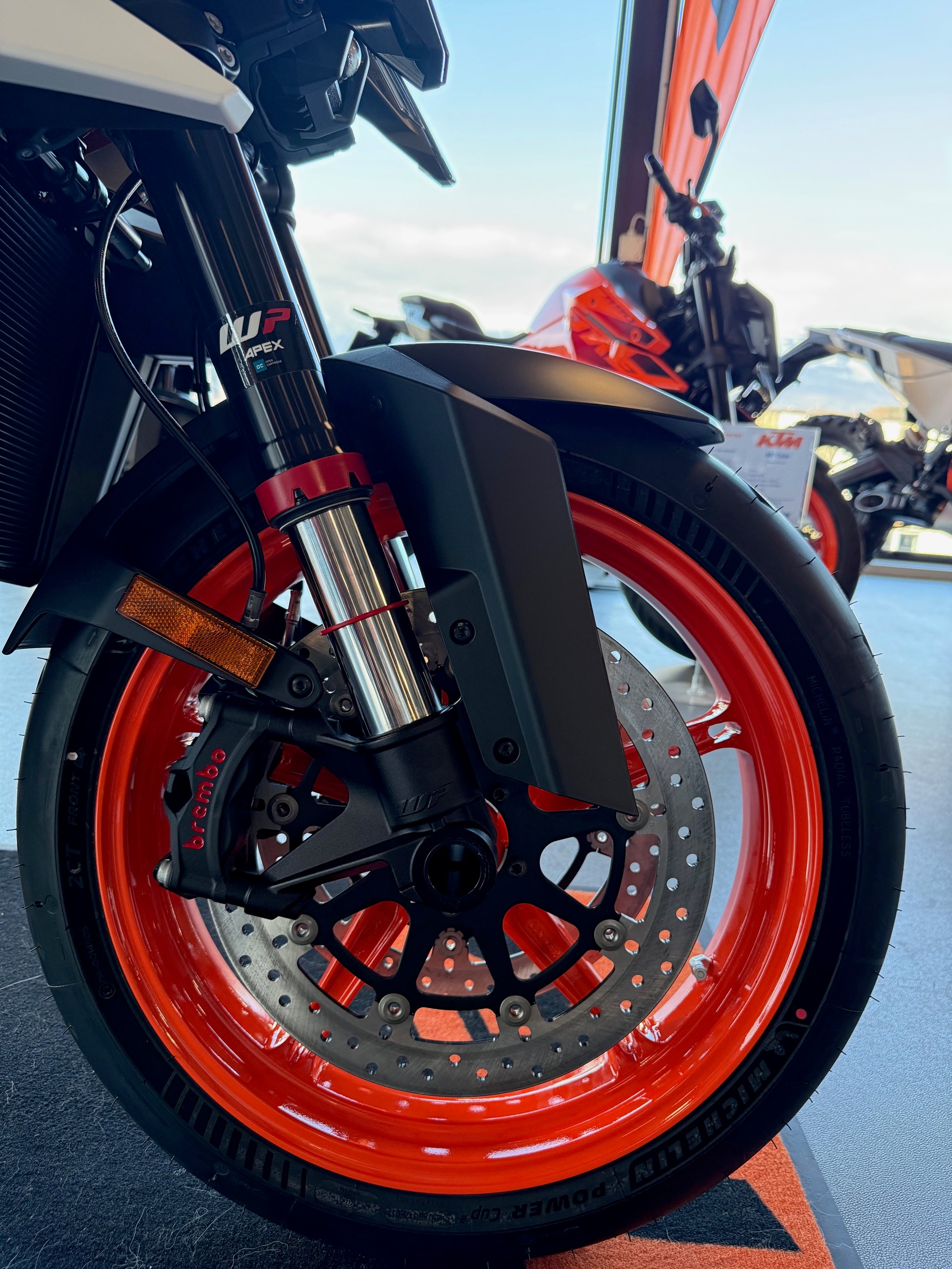 KTM 990 Duke R 2026-image-6