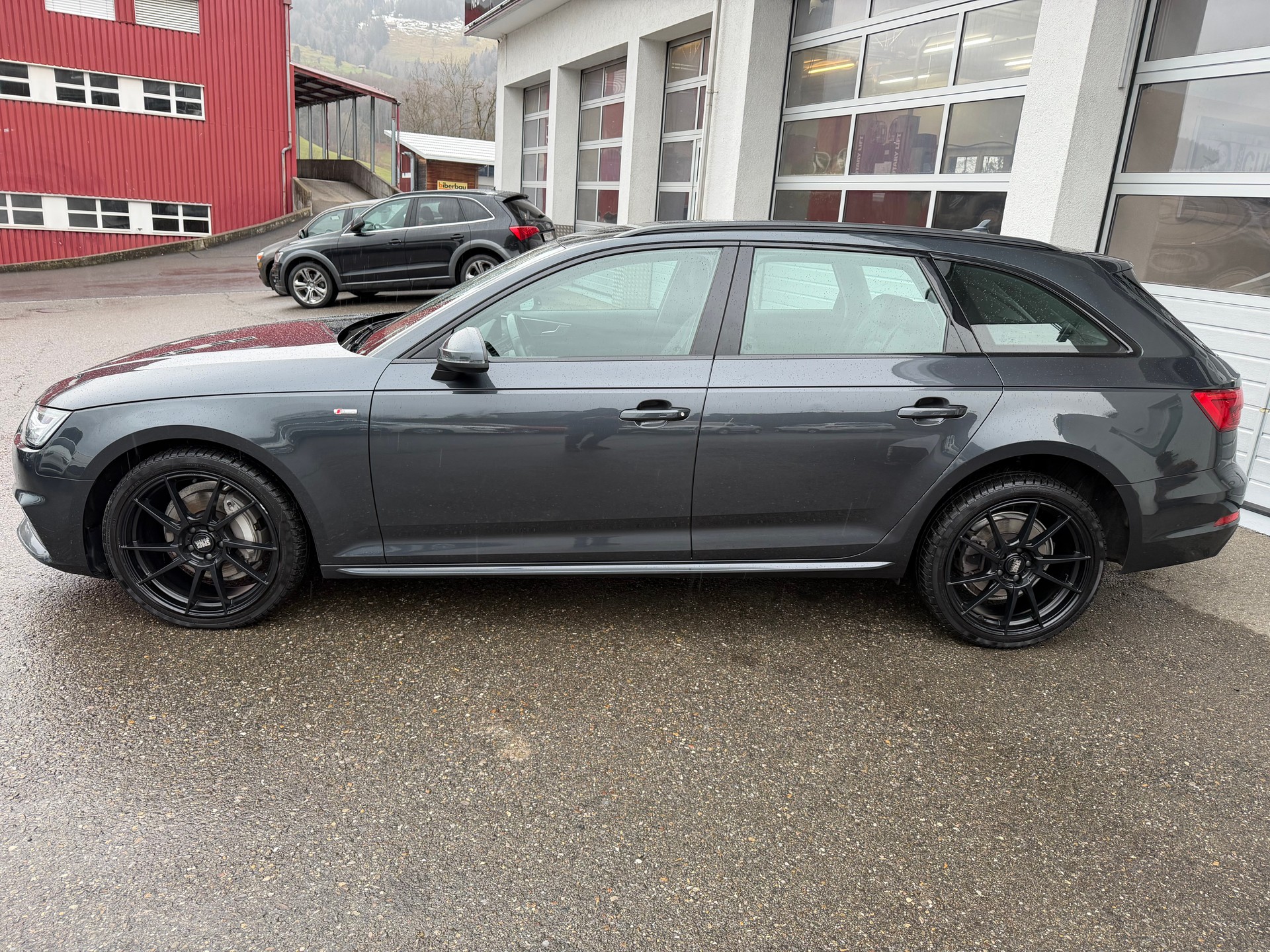 AUDI A4 Avant 2.0 TDI Design quattro S-tronic-showroom-element-1