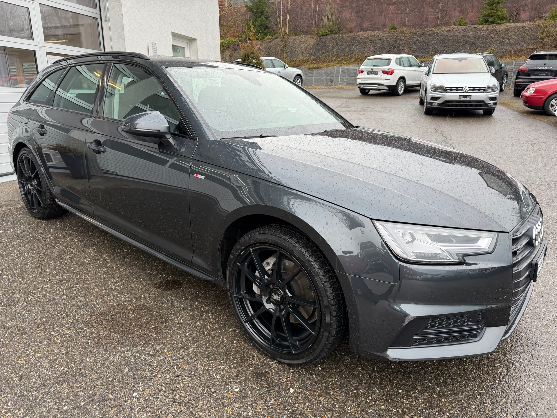 AUDI A4 Avant 2.0 TDI Design quattro S-tronic-showroom-element-3