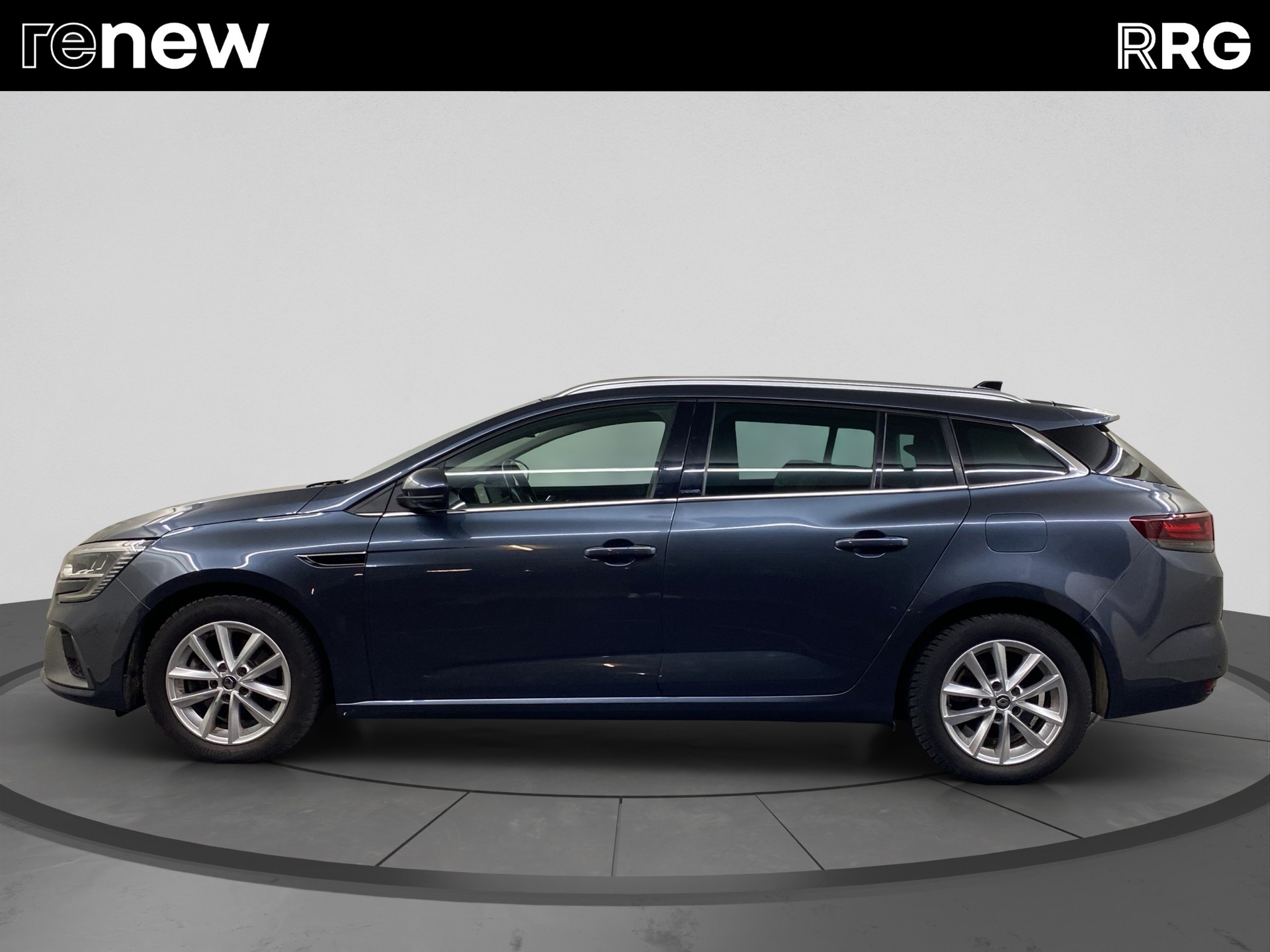 RENAULT Mégane Grandtour 1.6 E-Tech R.S. Line-image-31