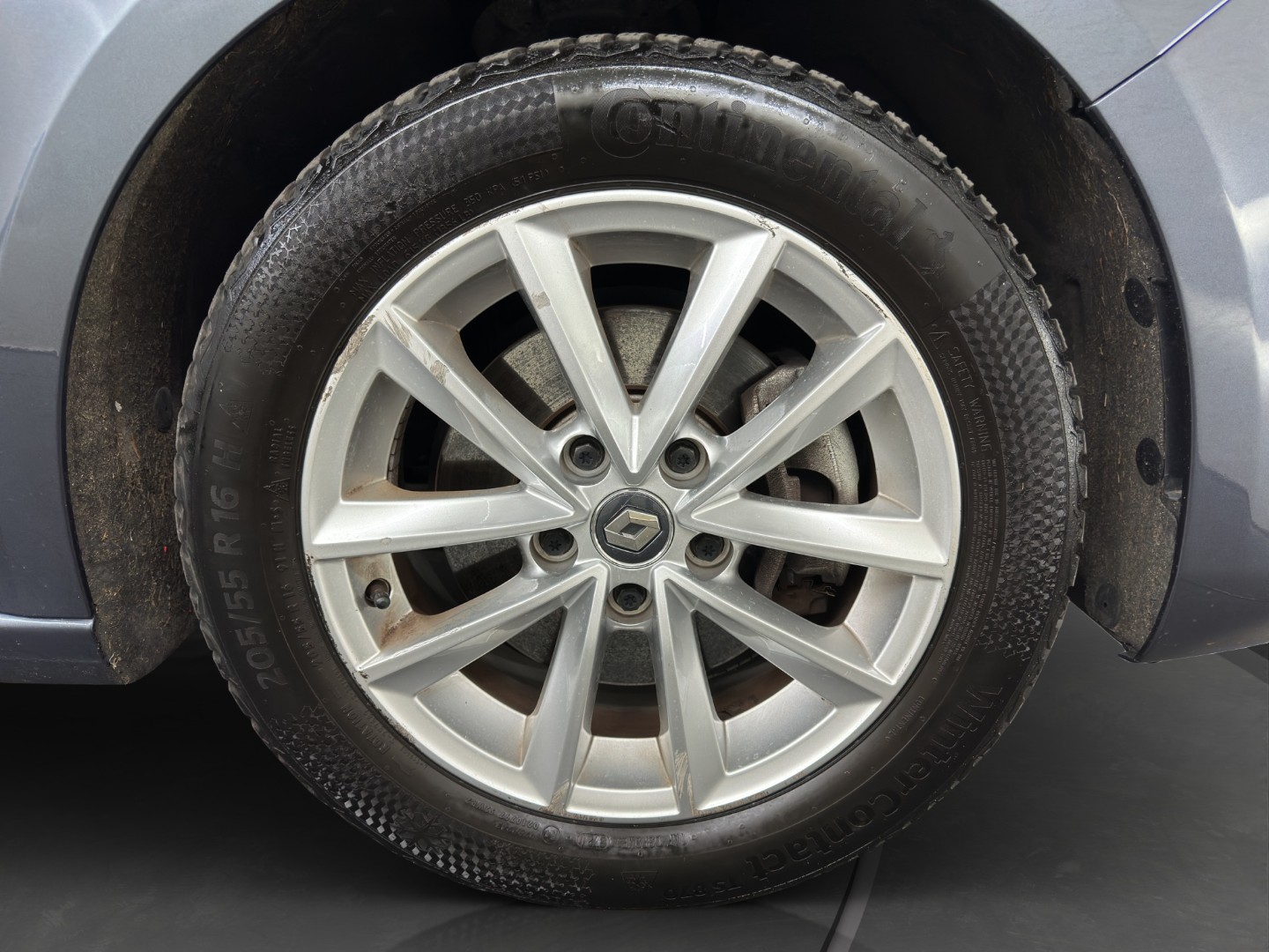 RENAULT Mégane Grandtour 1.6 E-Tech R.S. Line-image-25
