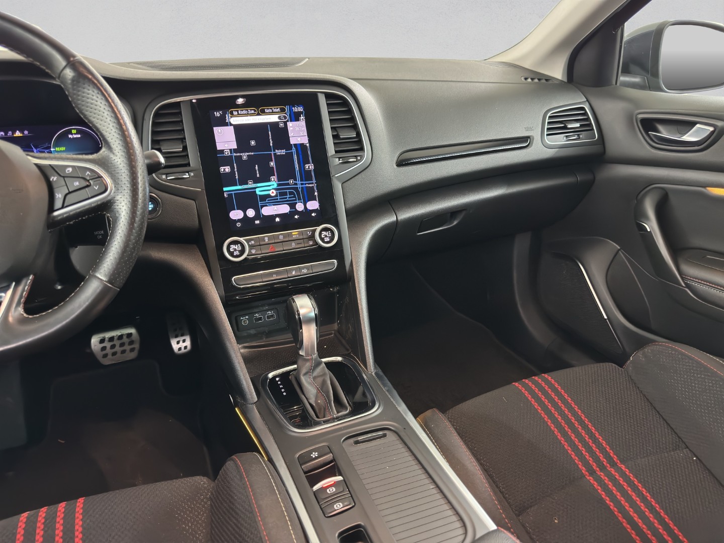 RENAULT Mégane Grandtour 1.6 E-Tech R.S. Line-image-14