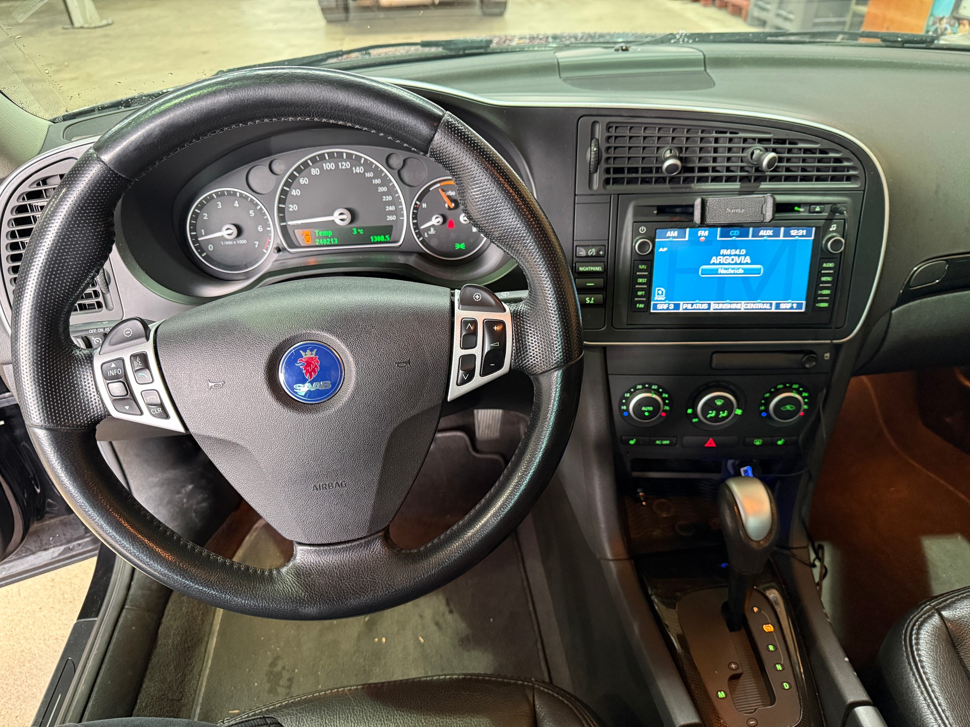 SAAB 9-3 2.8T V6 X XWD Automatic-image-4