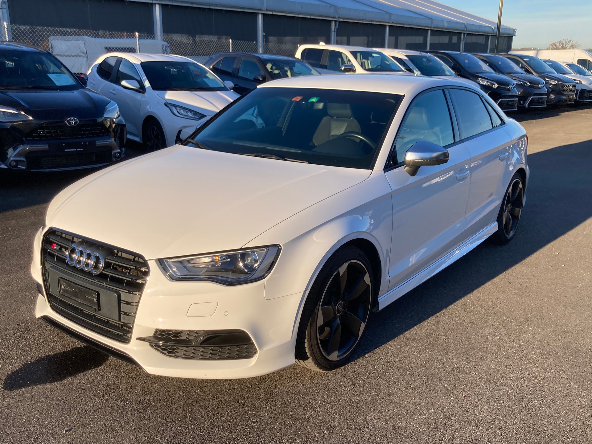 AUDI S3 Limousine 2.0 TFSI quattro-image-3