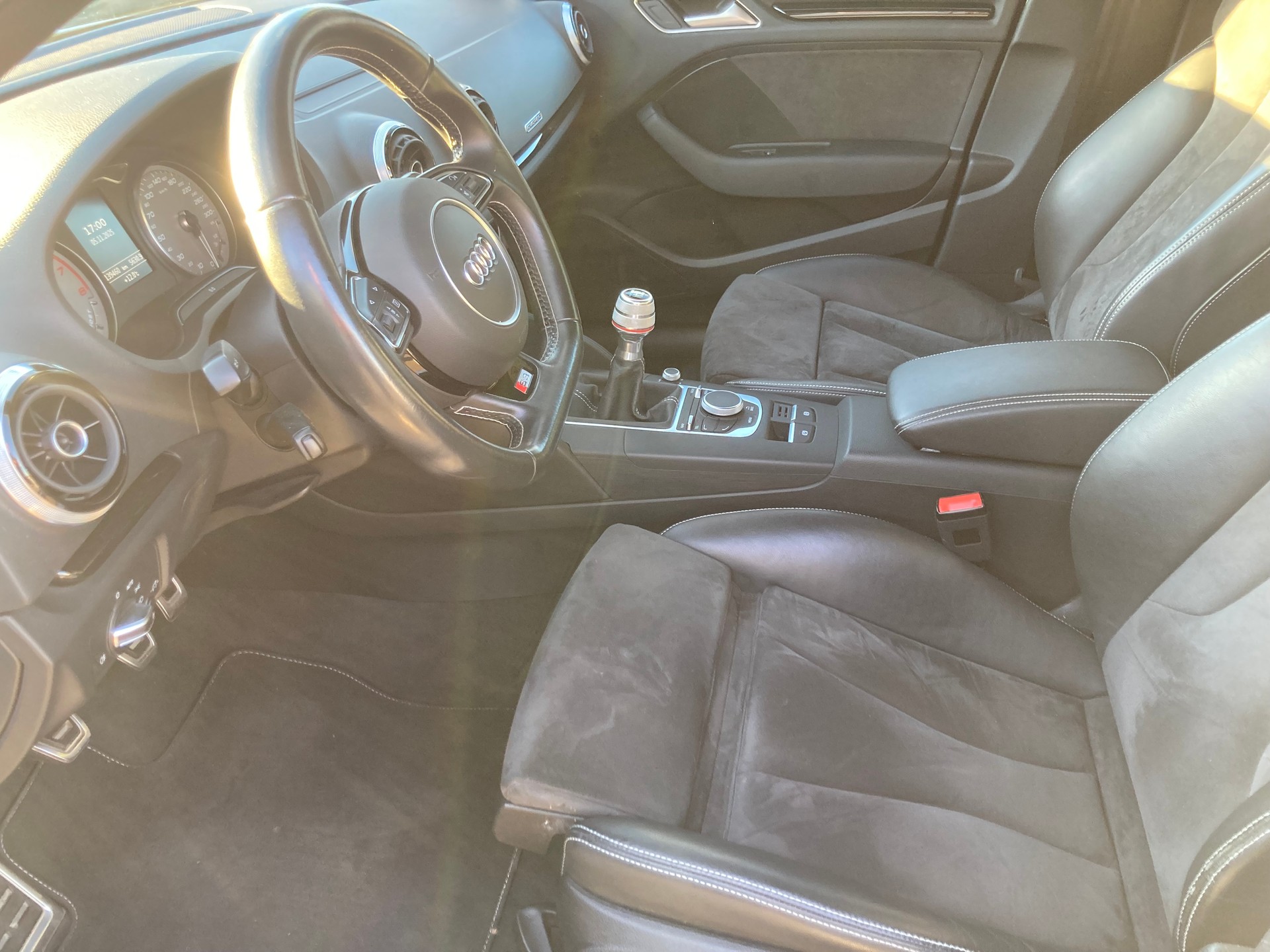 AUDI S3 Limousine 2.0 TFSI quattro-image-12