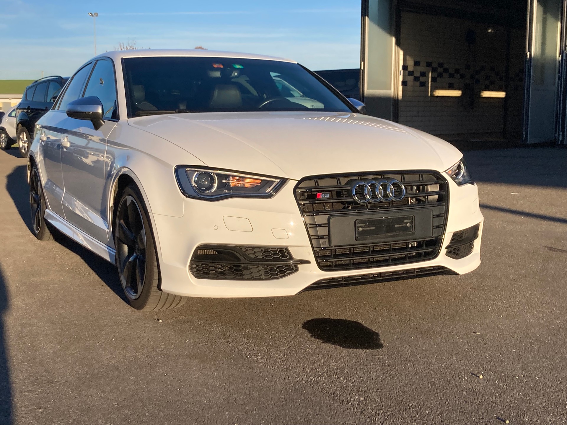 AUDI S3 Limousine 2.0 TFSI quattro-image-8