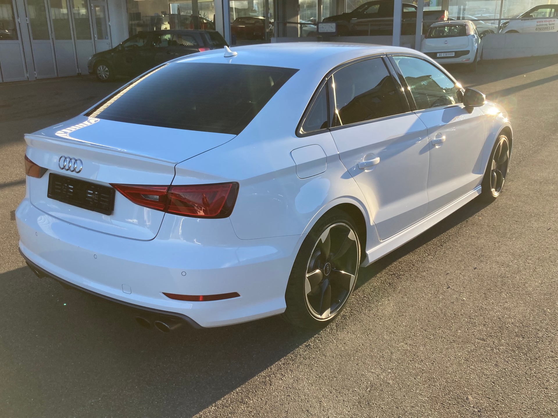 AUDI S3 Limousine 2.0 TFSI quattro-image-4