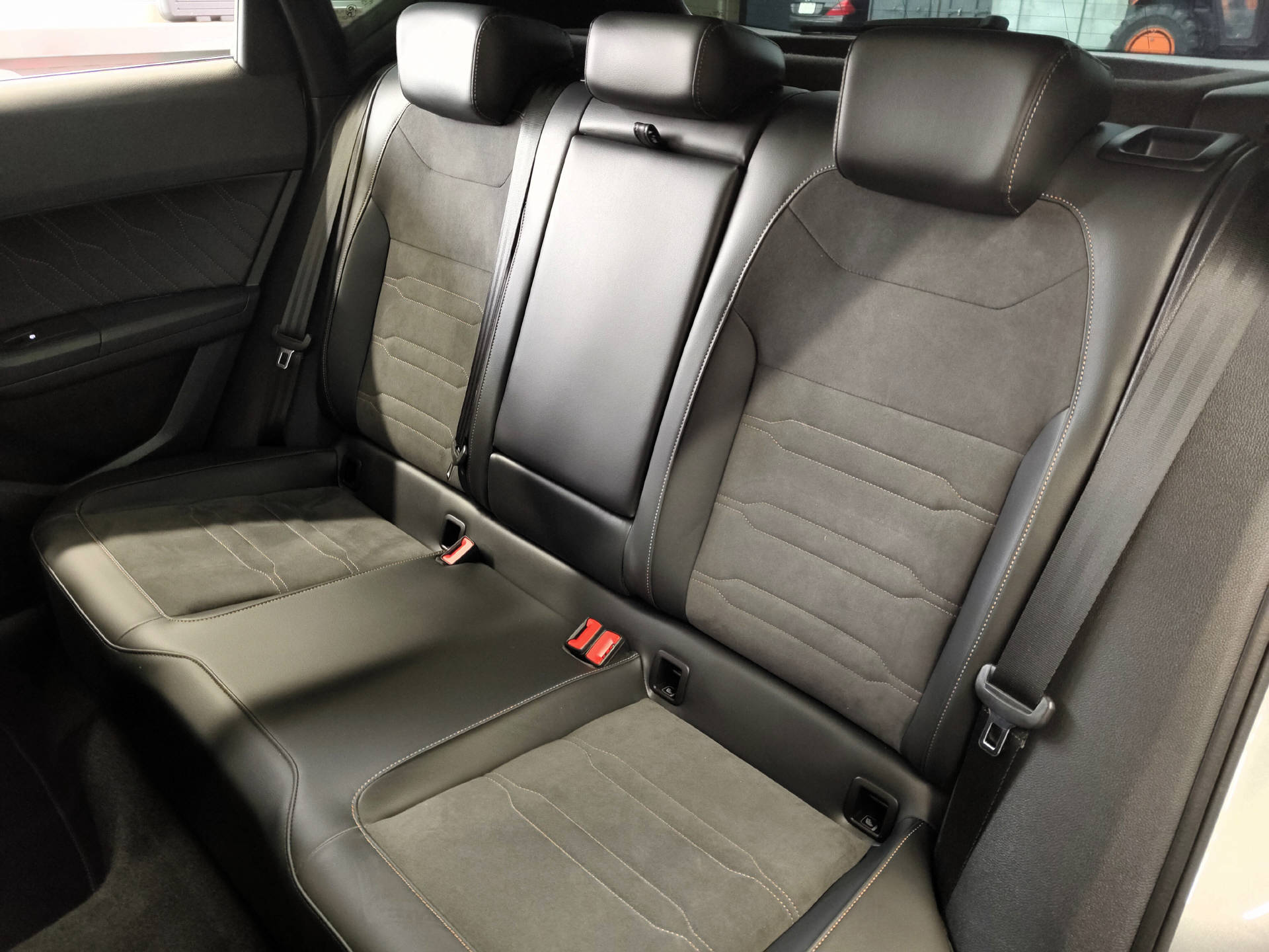 CUPRA Ateca 2.0 TSI VZ 4Drive DSG-image-6