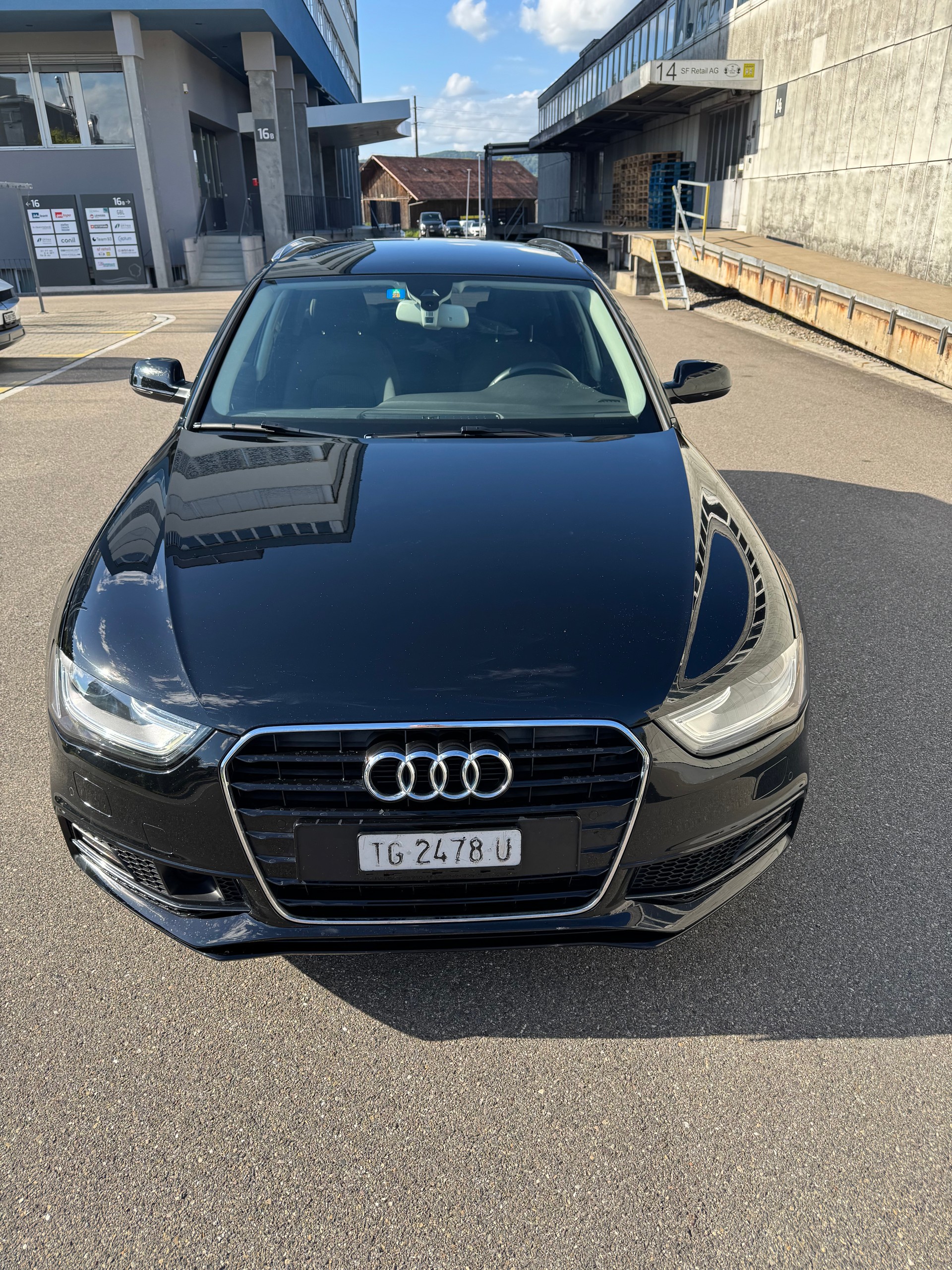 AUDI A4 Avant 2.0 TDI S line Frisch ab MFK-image-13