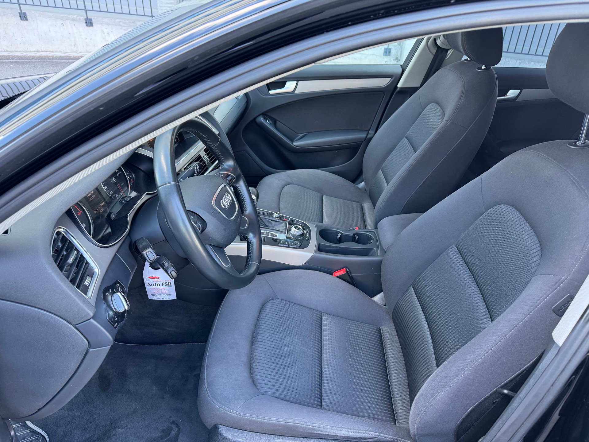 AUDI A4 Avant 2.0 TDI S line Frisch ab MFK-image-8