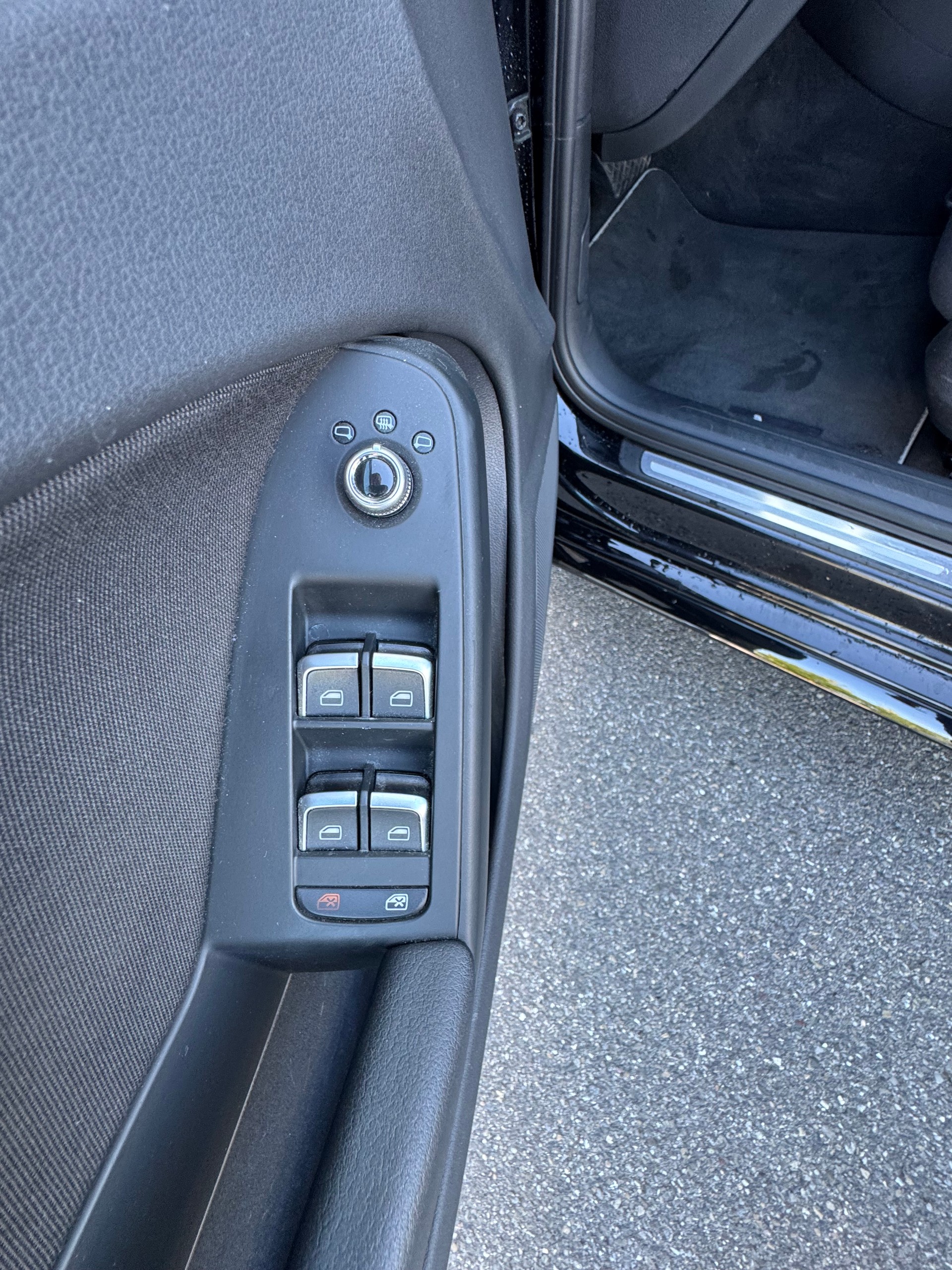 AUDI A4 Avant 2.0 TDI S line Frisch ab MFK-image-11