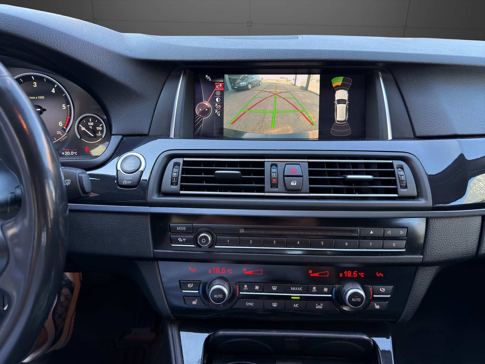 BMW 520d Touring xDrive Steptronic-image-13