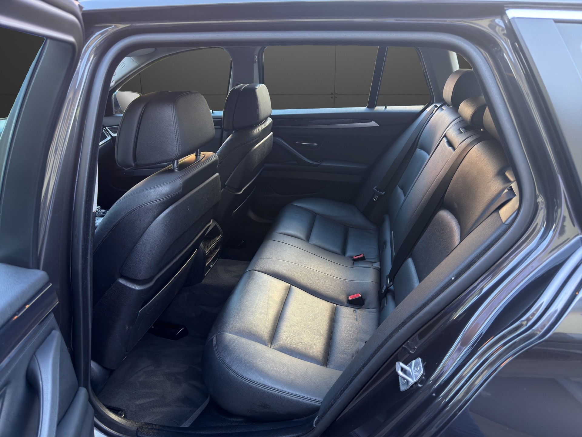 BMW 520d Touring xDrive Steptronic-image-22