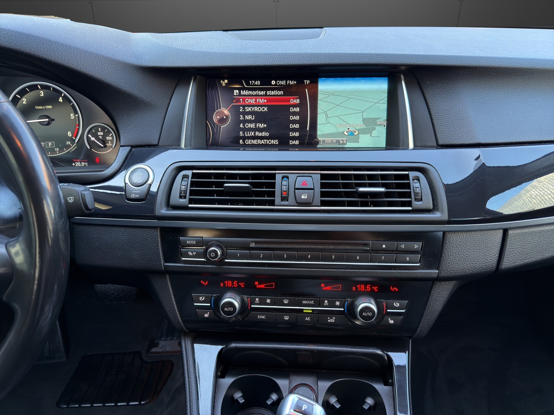 BMW 520d Touring xDrive Steptronic-image-11