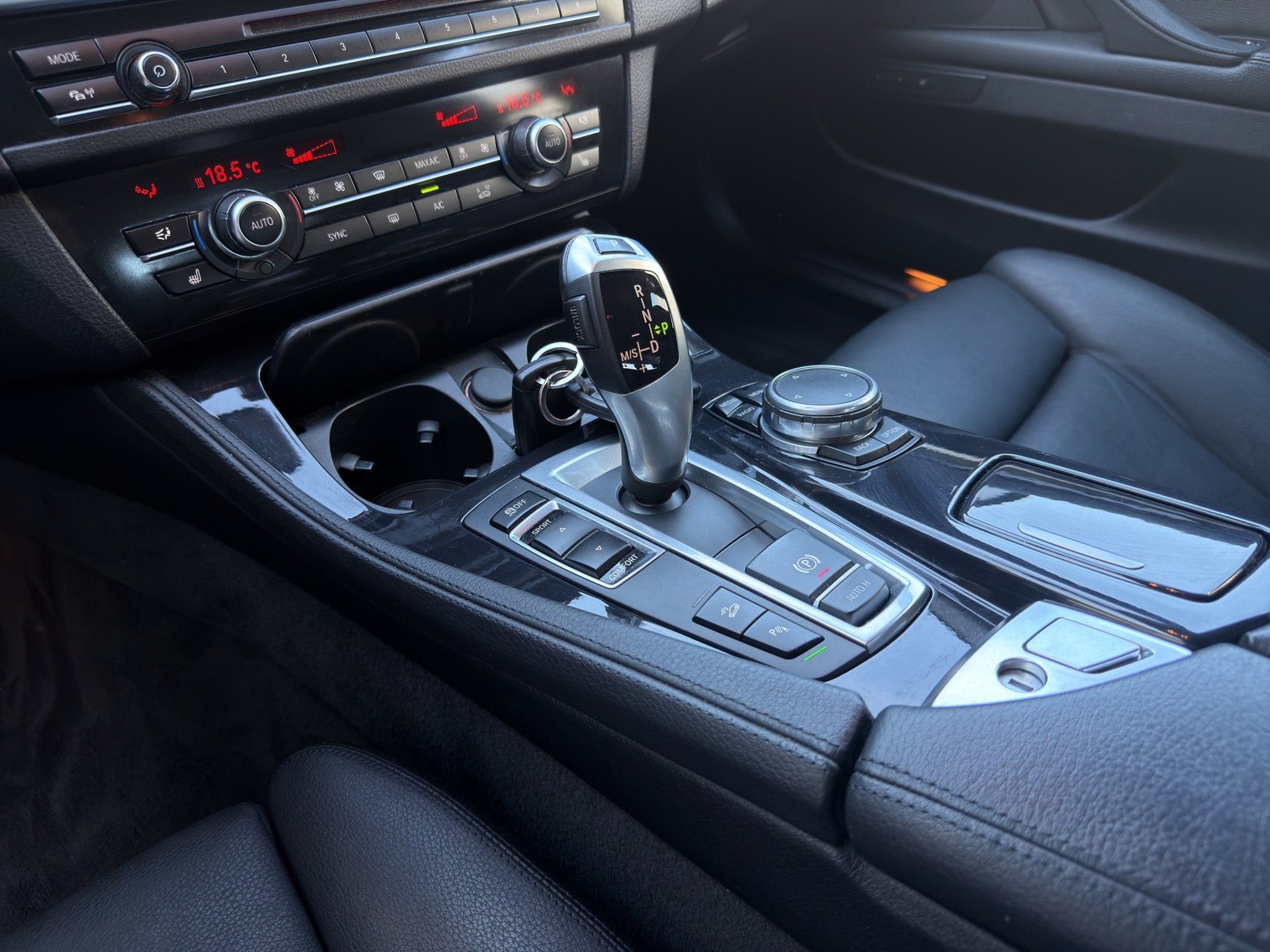 BMW 520d Touring xDrive Steptronic-image-15