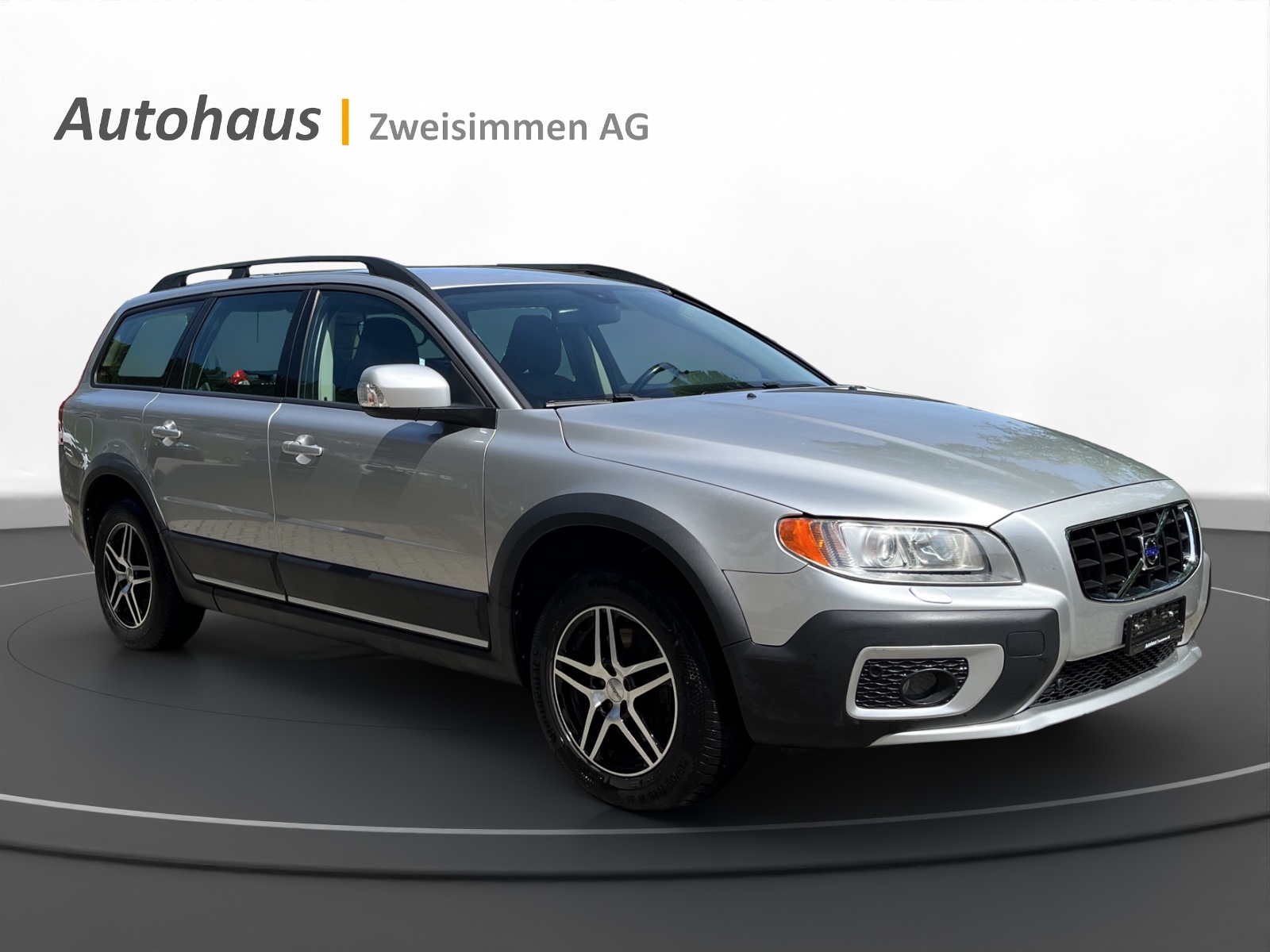VOLVO XC70 D5 AWD Momentum Geartronic-image-4