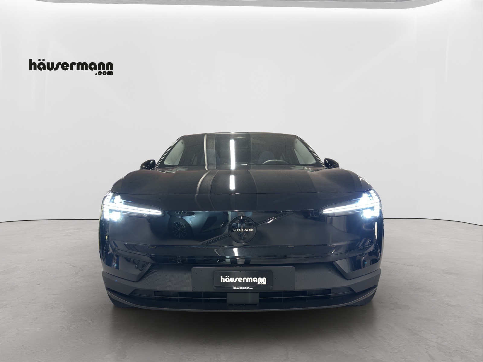 VOLVO EX30 Ultra XCENTRIC Black Edition-image-13