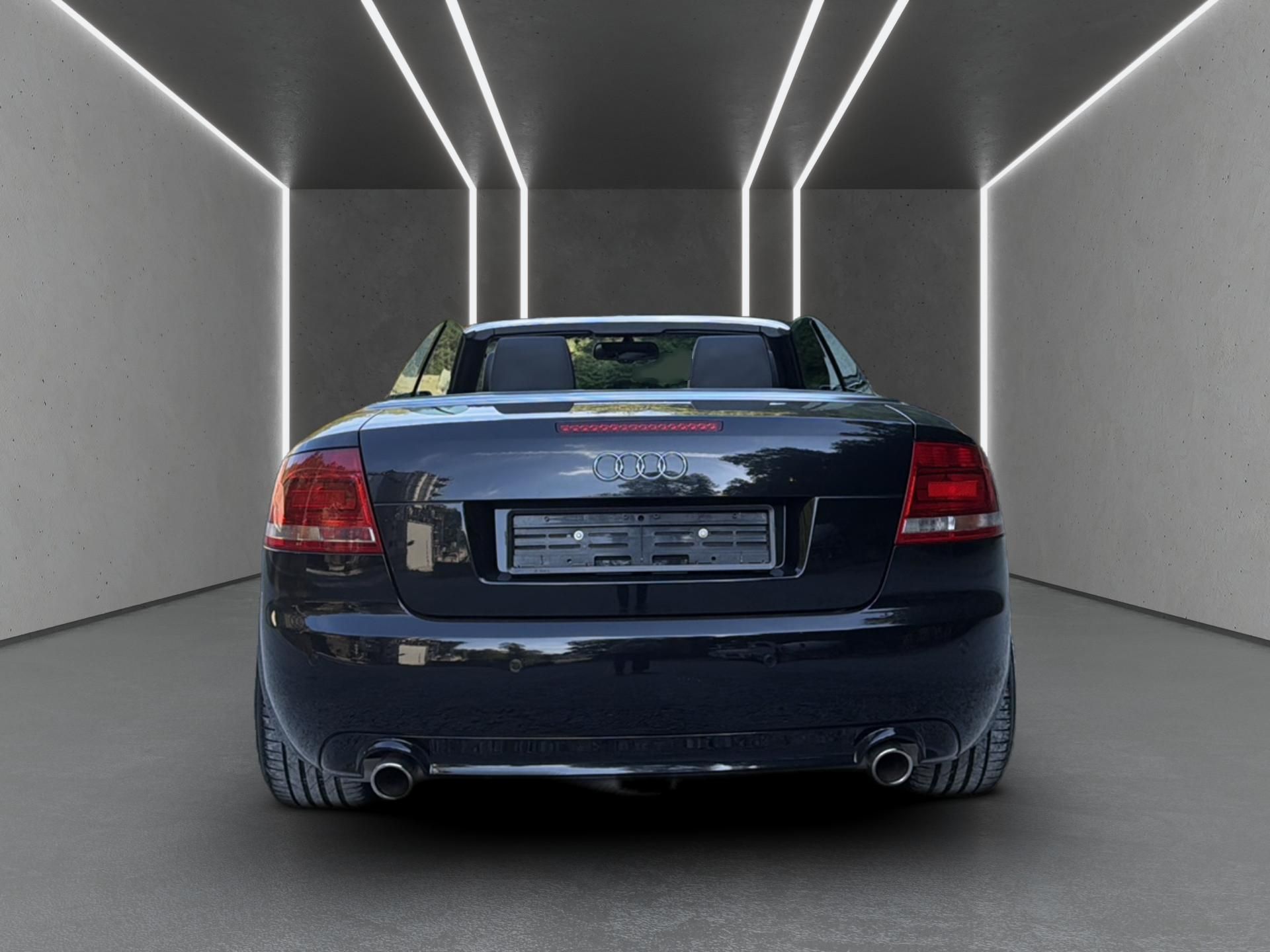 AUDI A4 Cabriolet 1.8 Turbo-image-4