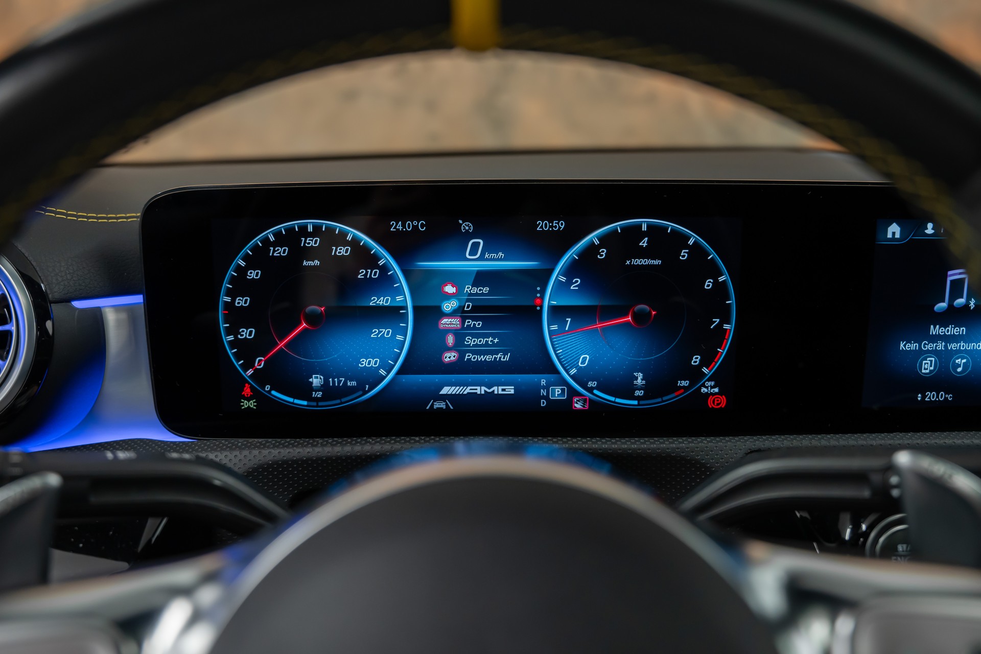 MERCEDES-BENZ CLA 45 S AMG 4Matic+ 8G-DCT *Aerodynamik*AMG-Drivers*Panorama*Burmester3D*-image-28