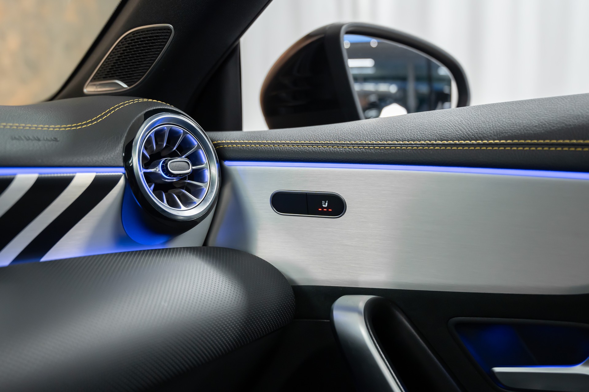 MERCEDES-BENZ CLA 45 S AMG 4Matic+ 8G-DCT *Aerodynamik*AMG-Drivers*Panorama*Burmester3D*-image-22