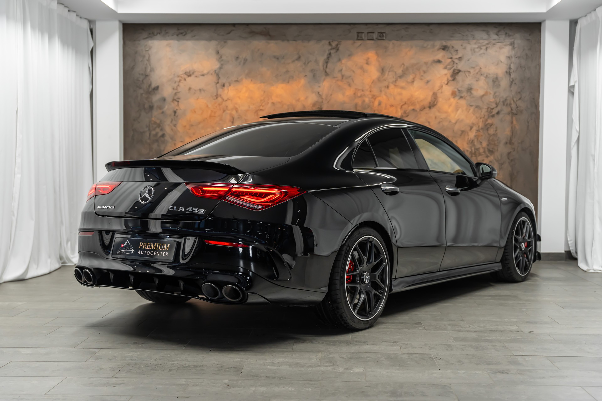 MERCEDES-BENZ CLA 45 S AMG 4Matic+ 8G-DCT *Aerodynamik*AMG-Drivers*Panorama*Burmester3D*-image-6