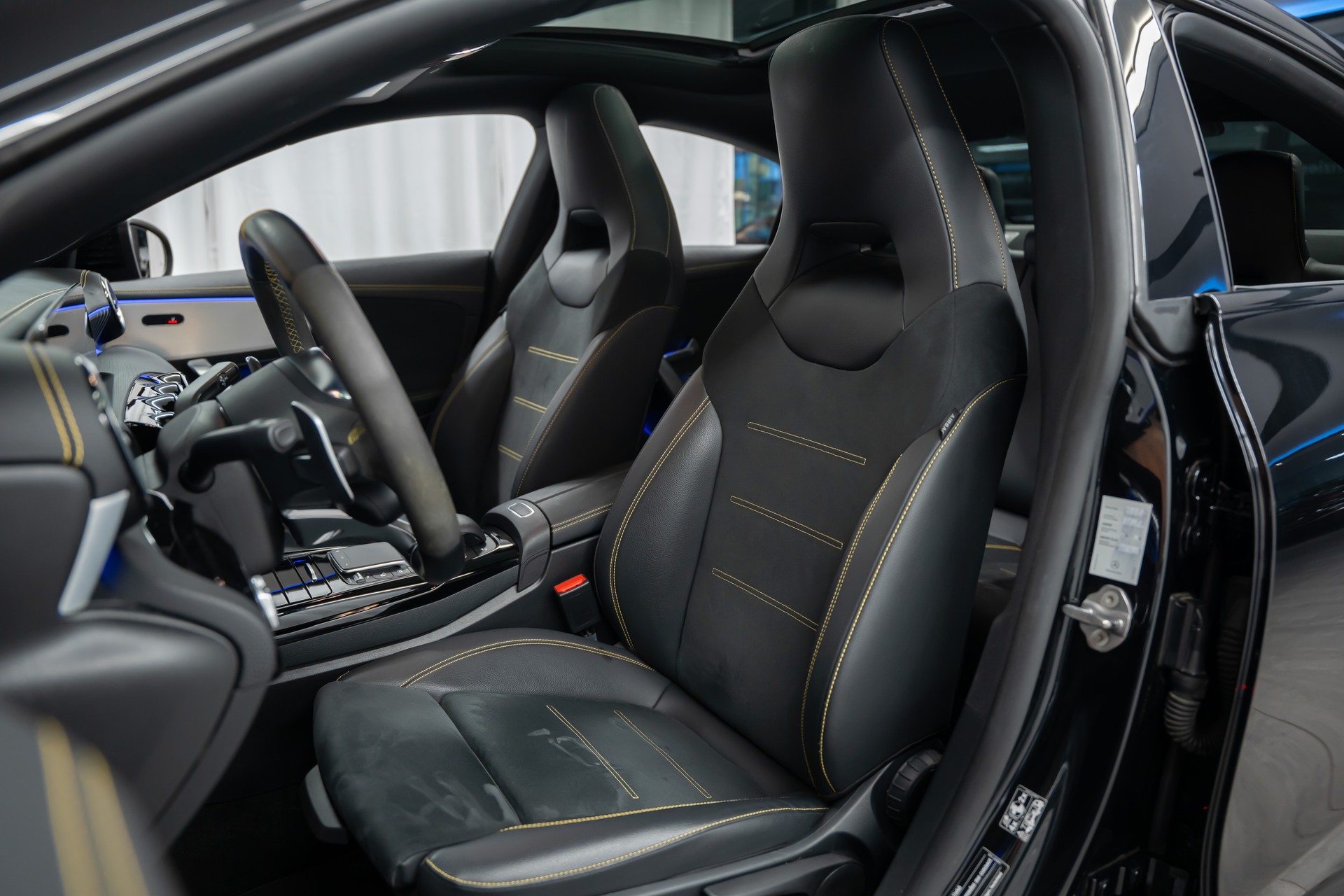 MERCEDES-BENZ CLA 45 S AMG 4Matic+ 8G-DCT *Aerodynamik*AMG-Drivers*Panorama*Burmester3D*-image-12