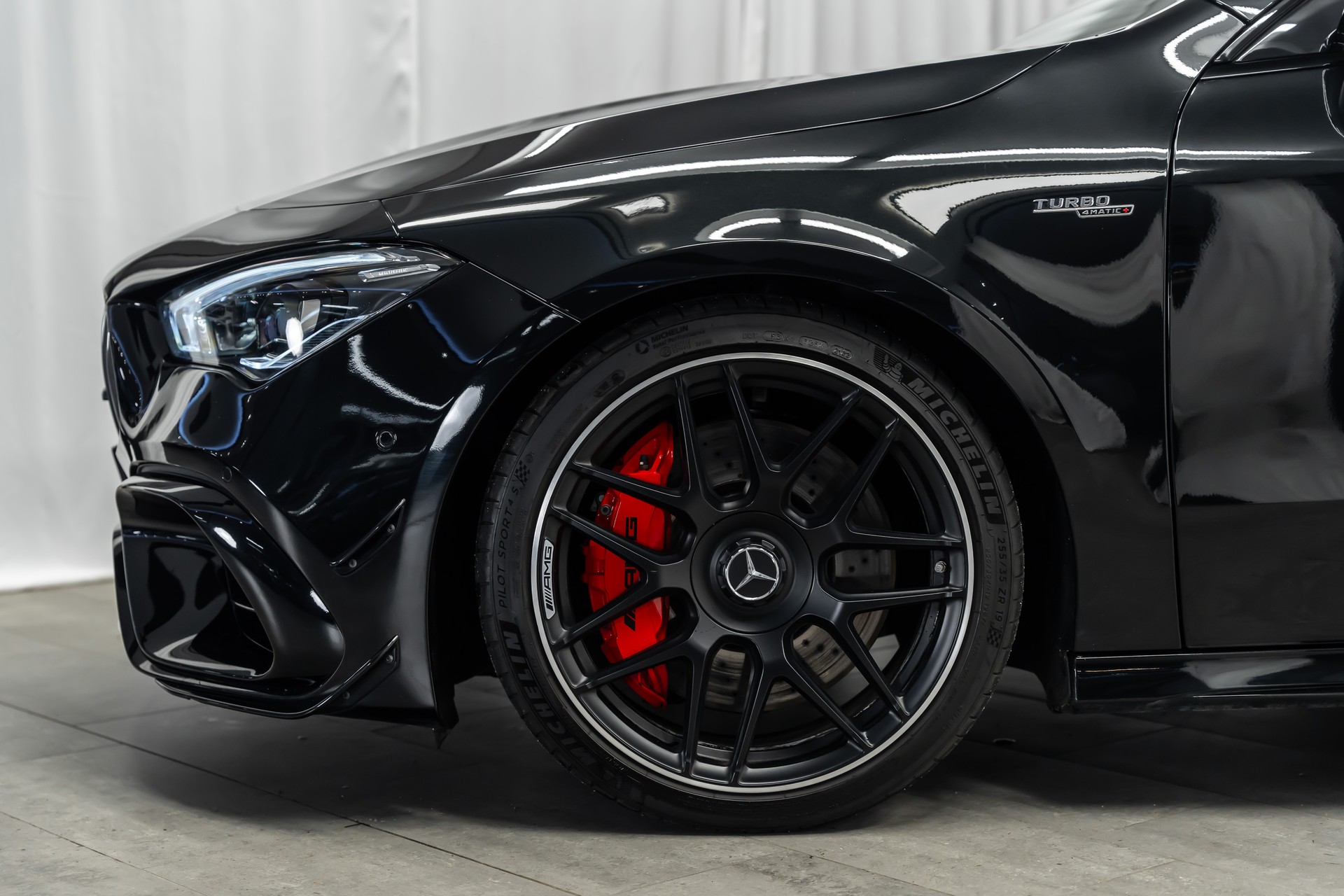 MERCEDES-BENZ CLA 45 S AMG 4Matic+ 8G-DCT *Aerodynamik*AMG-Drivers*Night-Paket*Panorama*-showroom-element-3