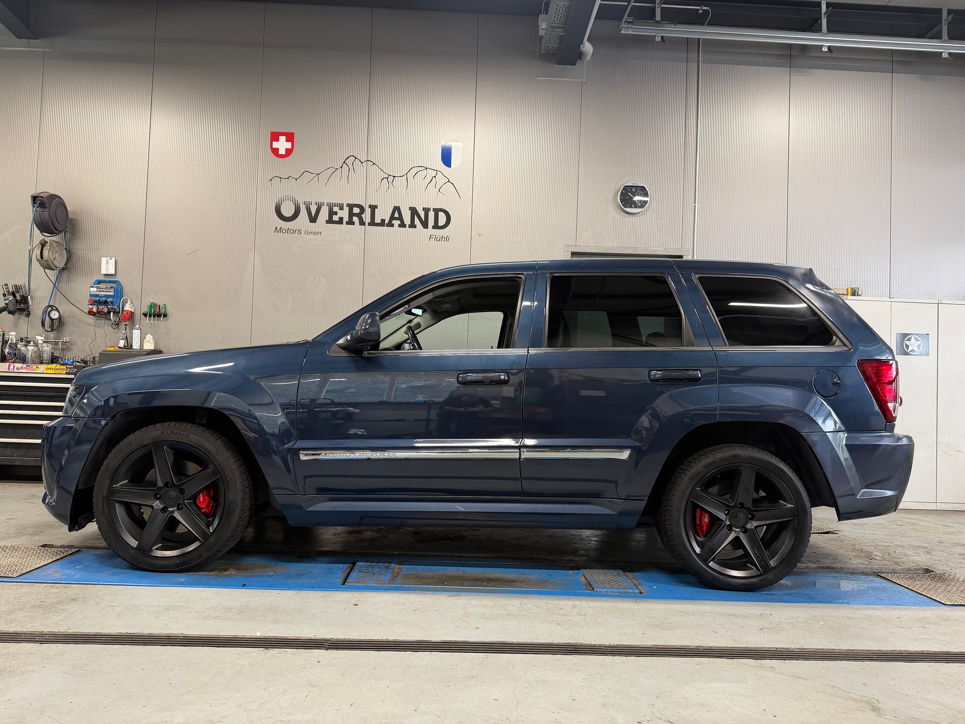 JEEP Grand Cherokee 6.1 HEMI SRT8 Automatic-showroom-element-1