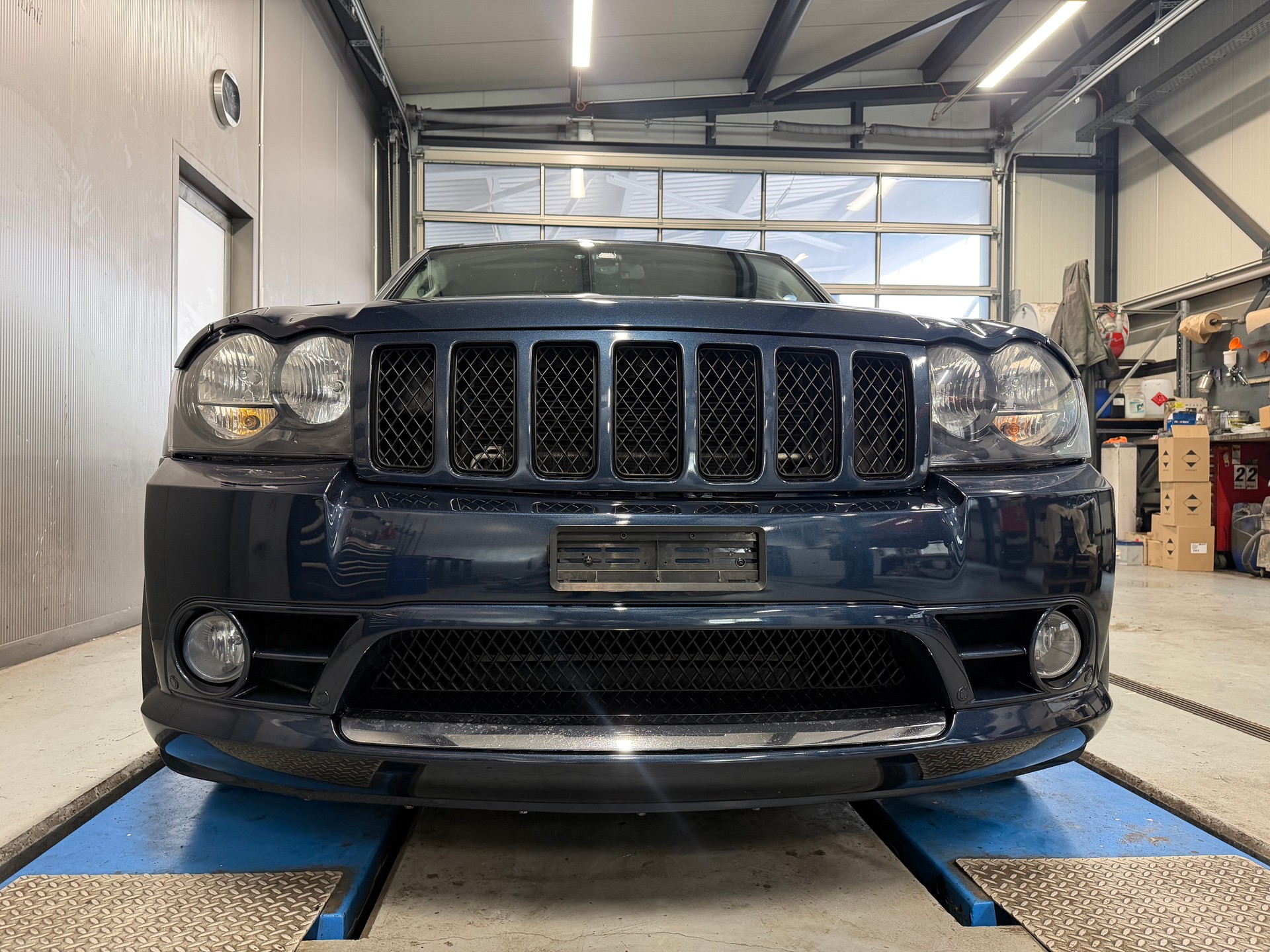 JEEP Grand Cherokee 6.1 HEMI SRT8 Automatic-image-7