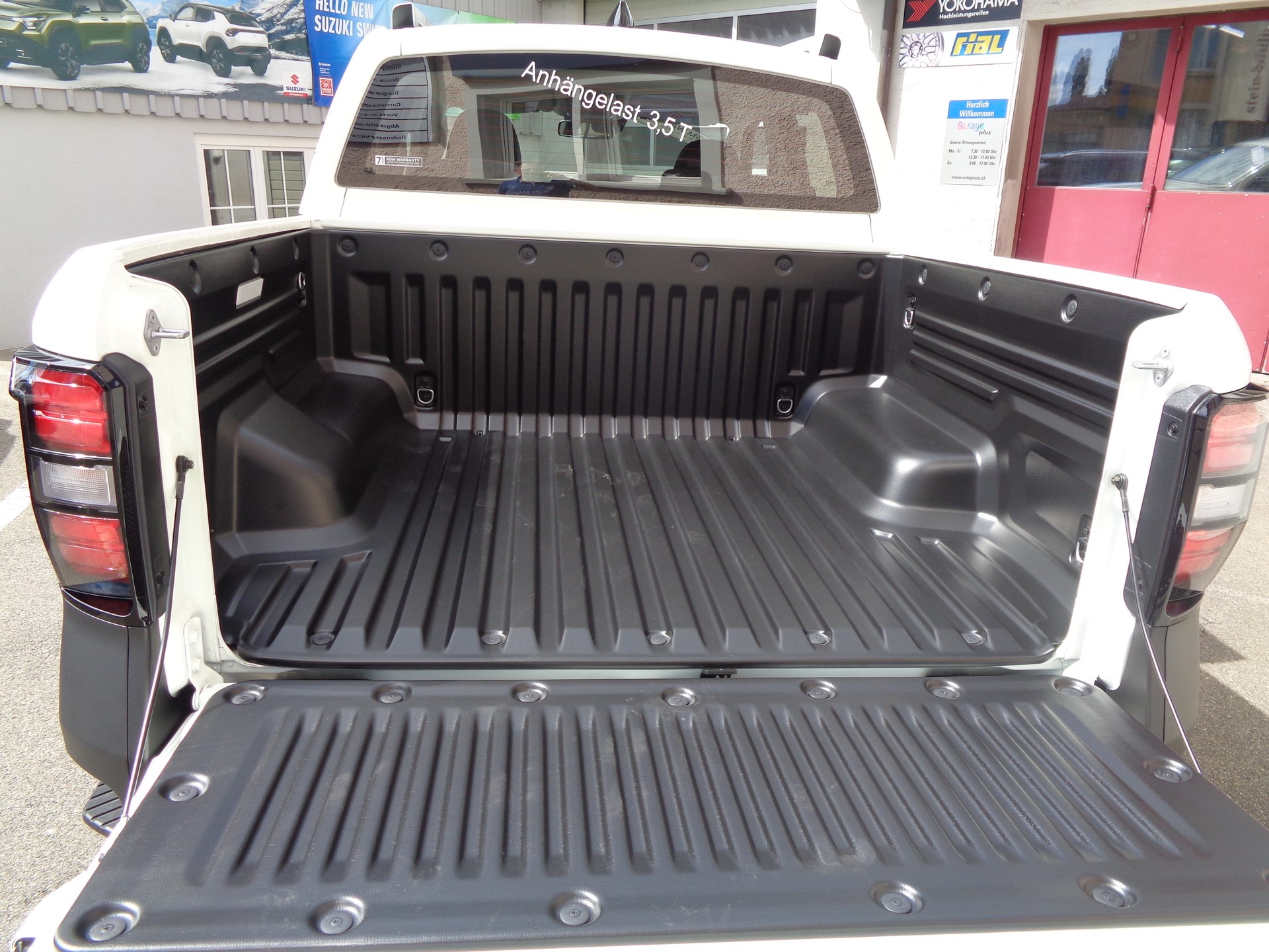 KGM-SsangYong Platinium-image-6