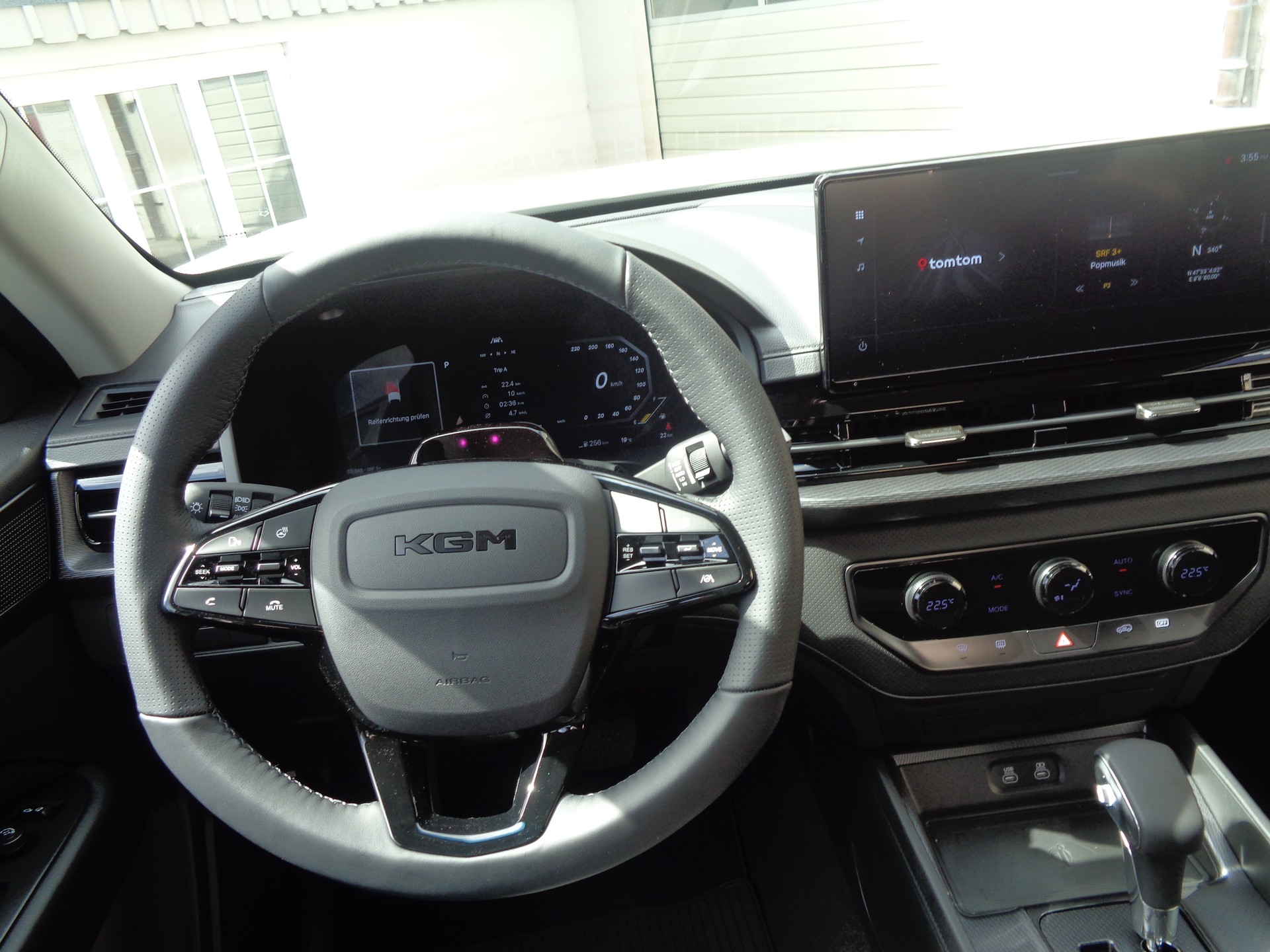 KGM-SsangYong Platinium-image-11