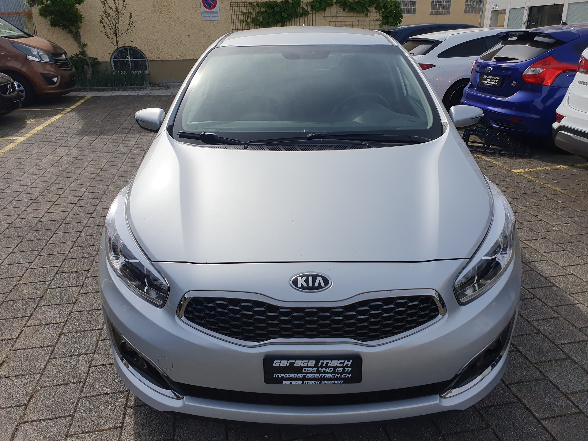 KIA Cee'd 1.6 GDi Swiss Champion DCT-image-4